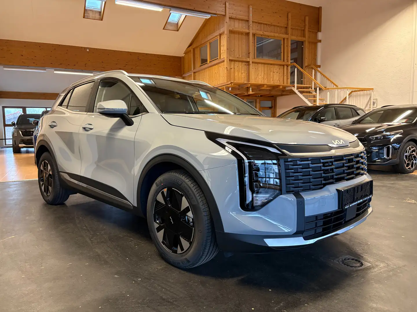 Kia Sportage Vision Grau - 2