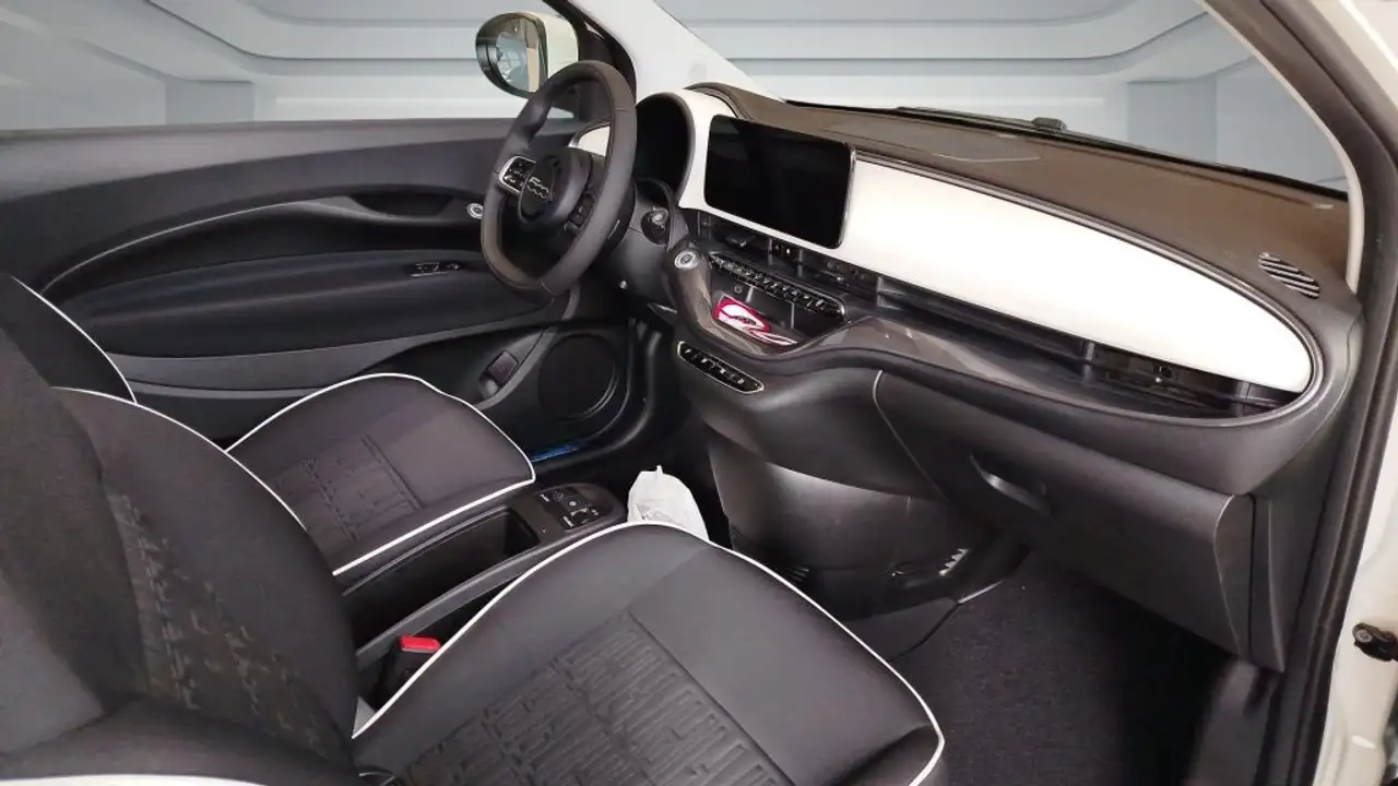 Fiat 500e Cabrio 42 kWh 14