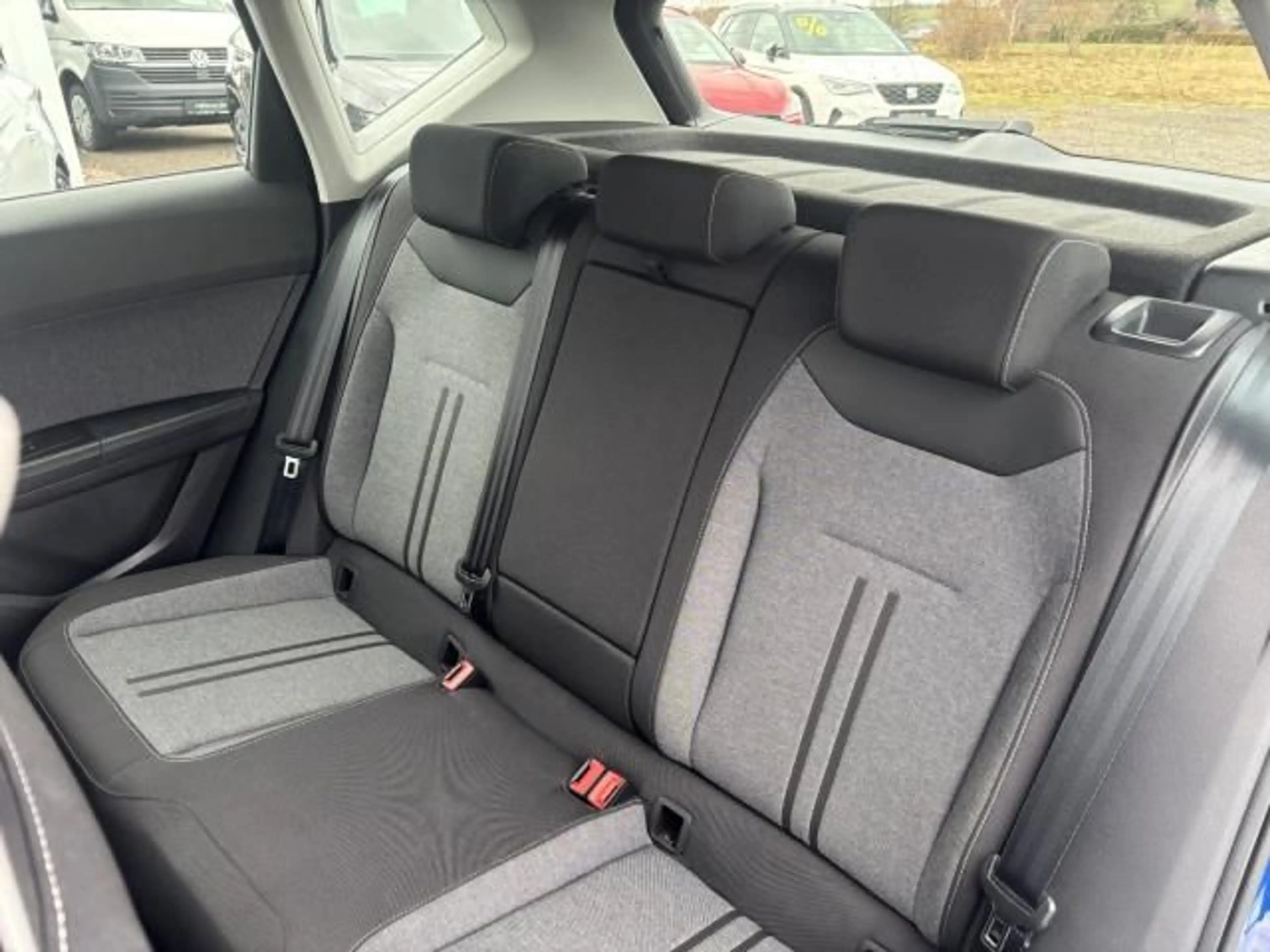 SEAT Ateca ATECA STYLE 2.0 TDI  DSG 4DRIVE AHZV DAB+ NAVI — photo 13