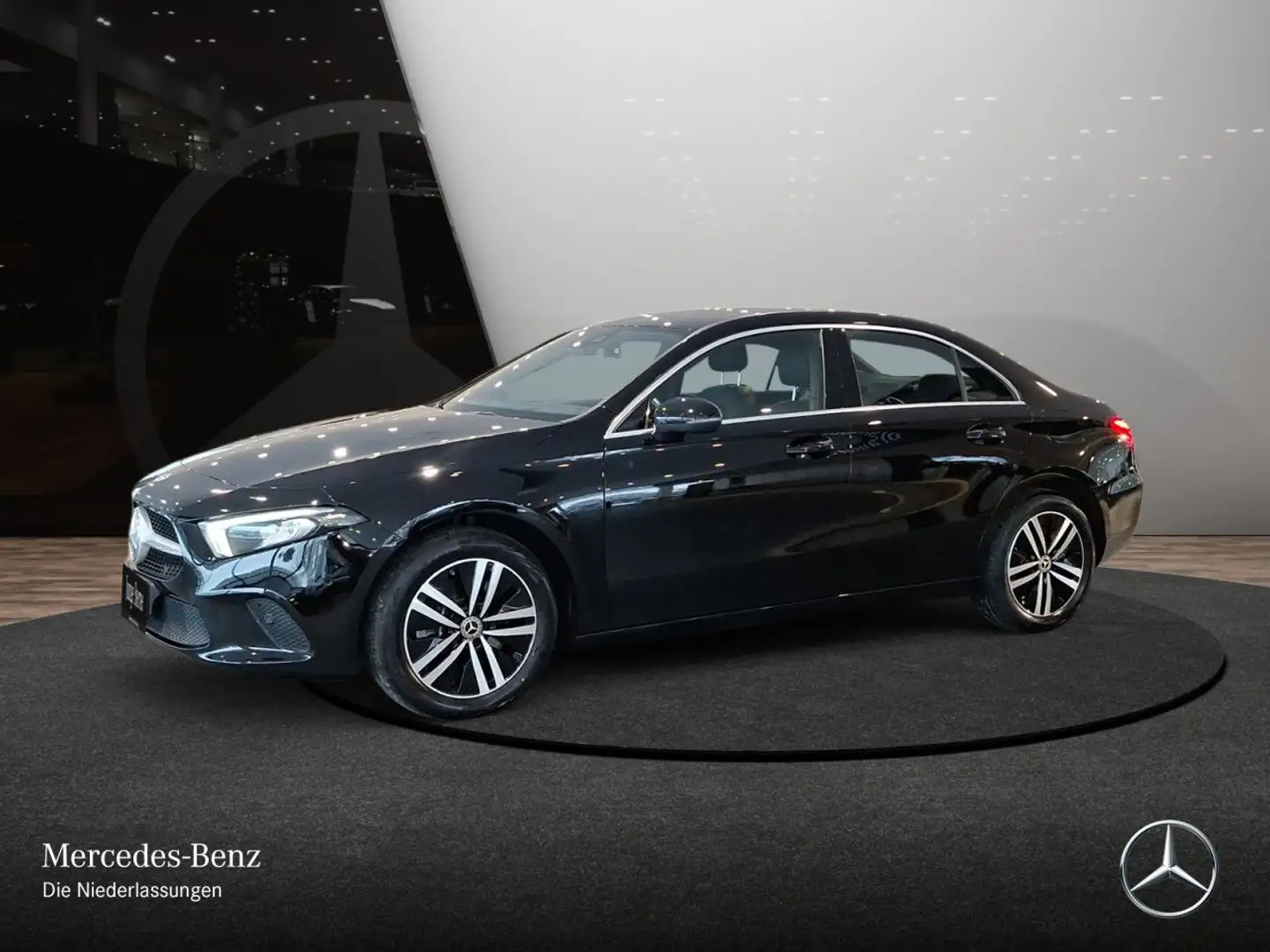 Mercedes-Benz A 250 e Lim PROGRESSIVE+LED+KAMERA+HUD+8G Schwarz - 2