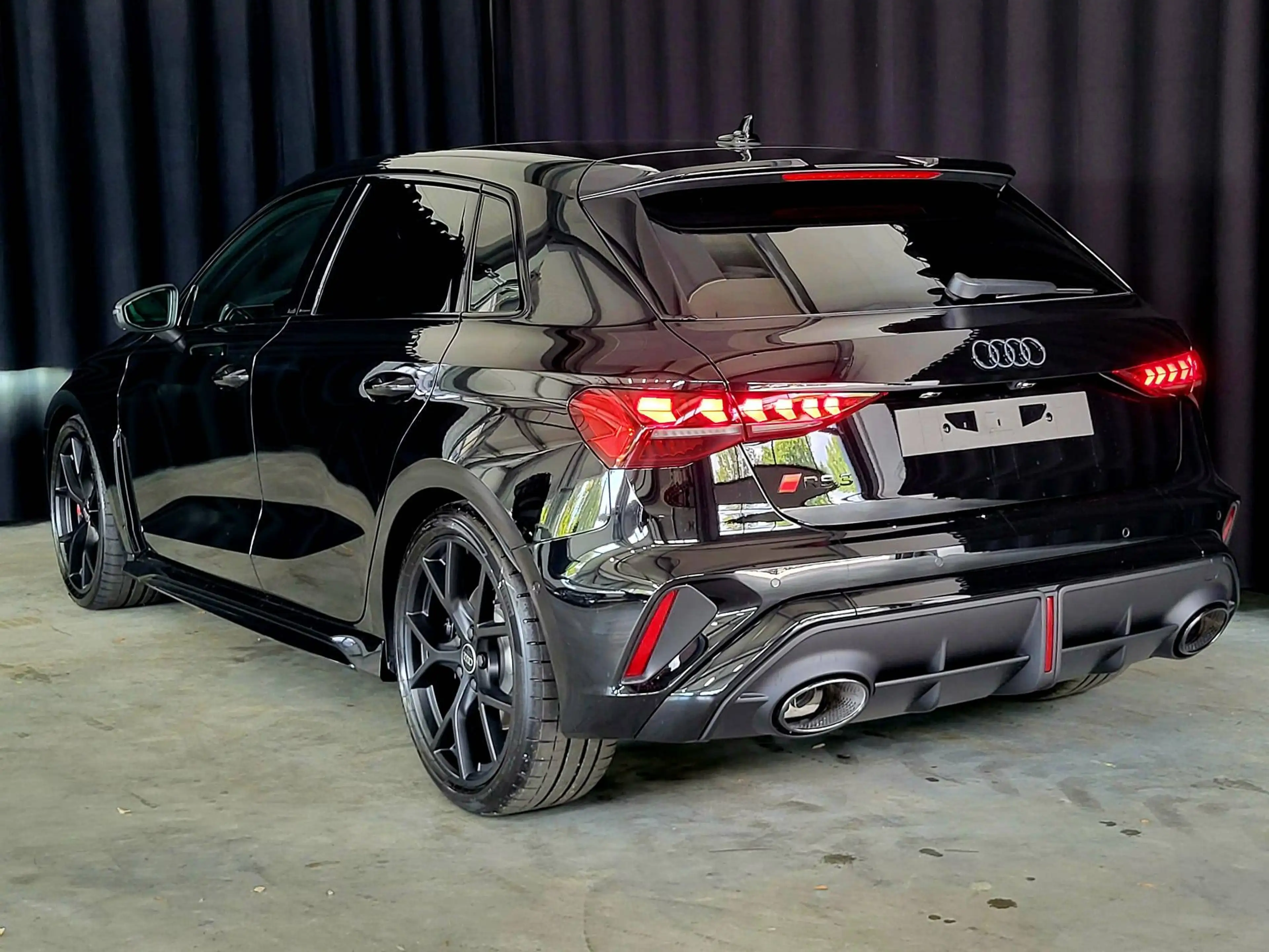 Audi RS3 RS3 TFSI Sportback quattro S tronic — photo 3