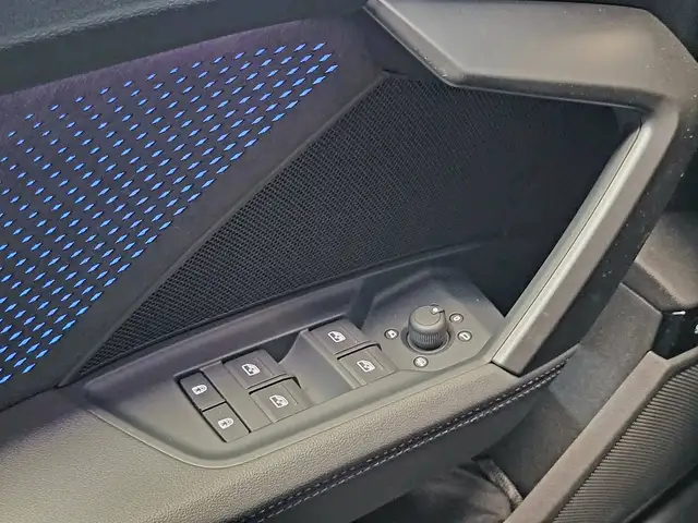 Audi RS3 view 14