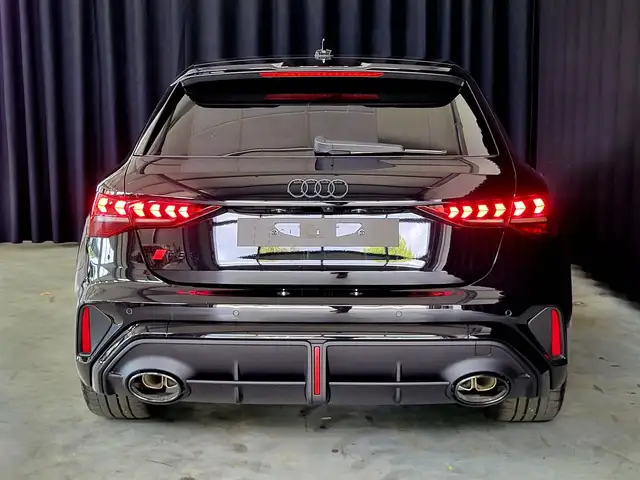Audi RS3 view 6