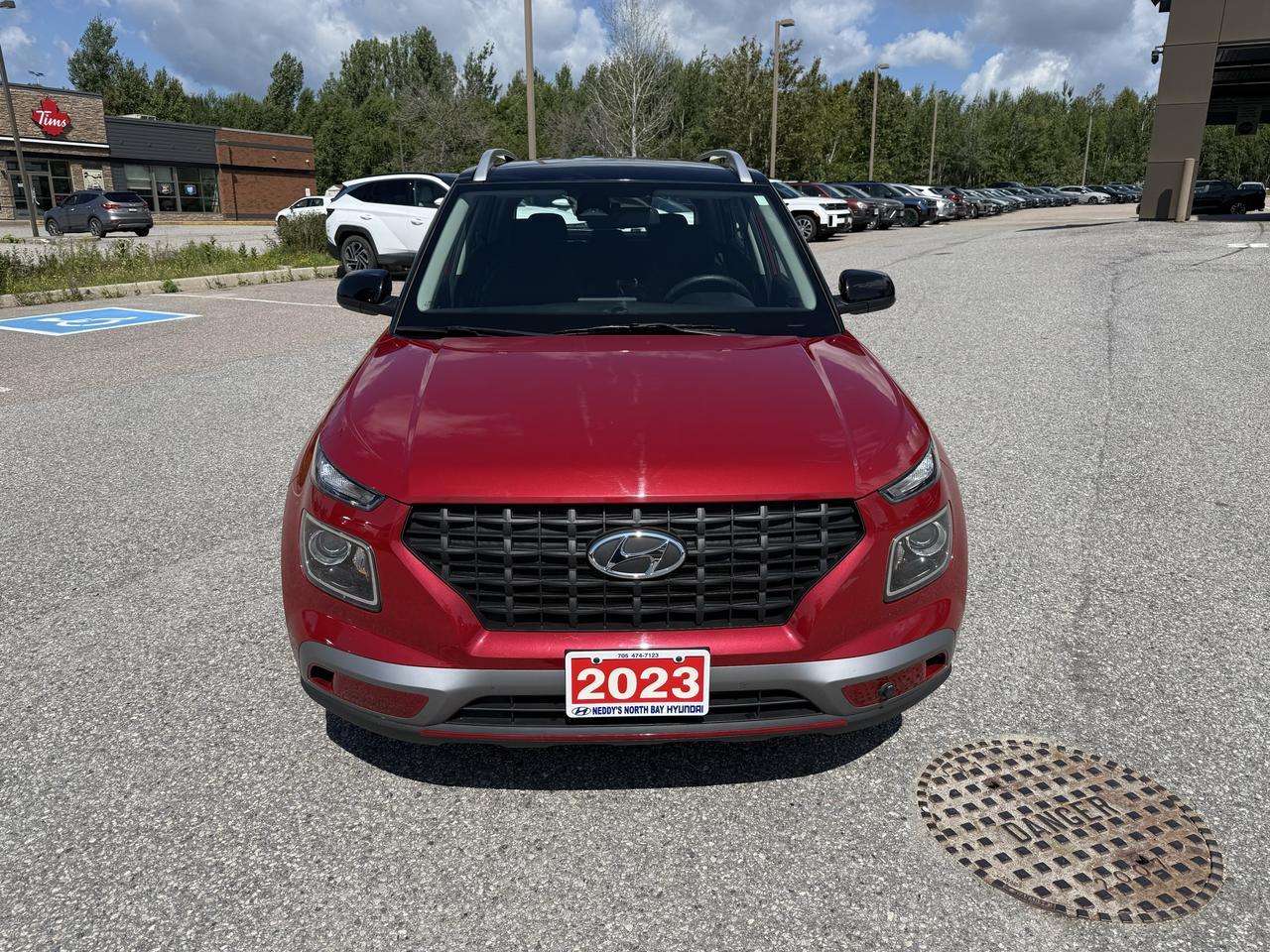 2023 Hyundai Venue Preferred IVT w/Two-Tone — снимка 1
