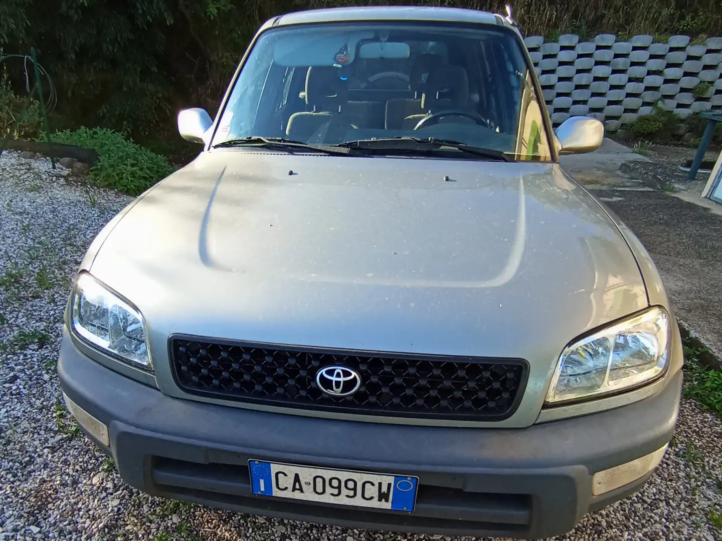 Toyota RAV 4 Gri - 1