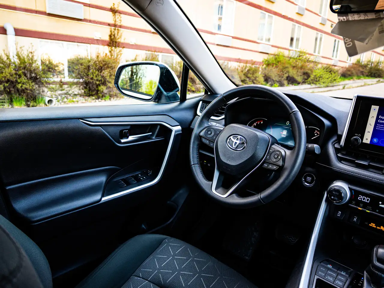 Toyota RAV 4 снимка Toyota RAV 4