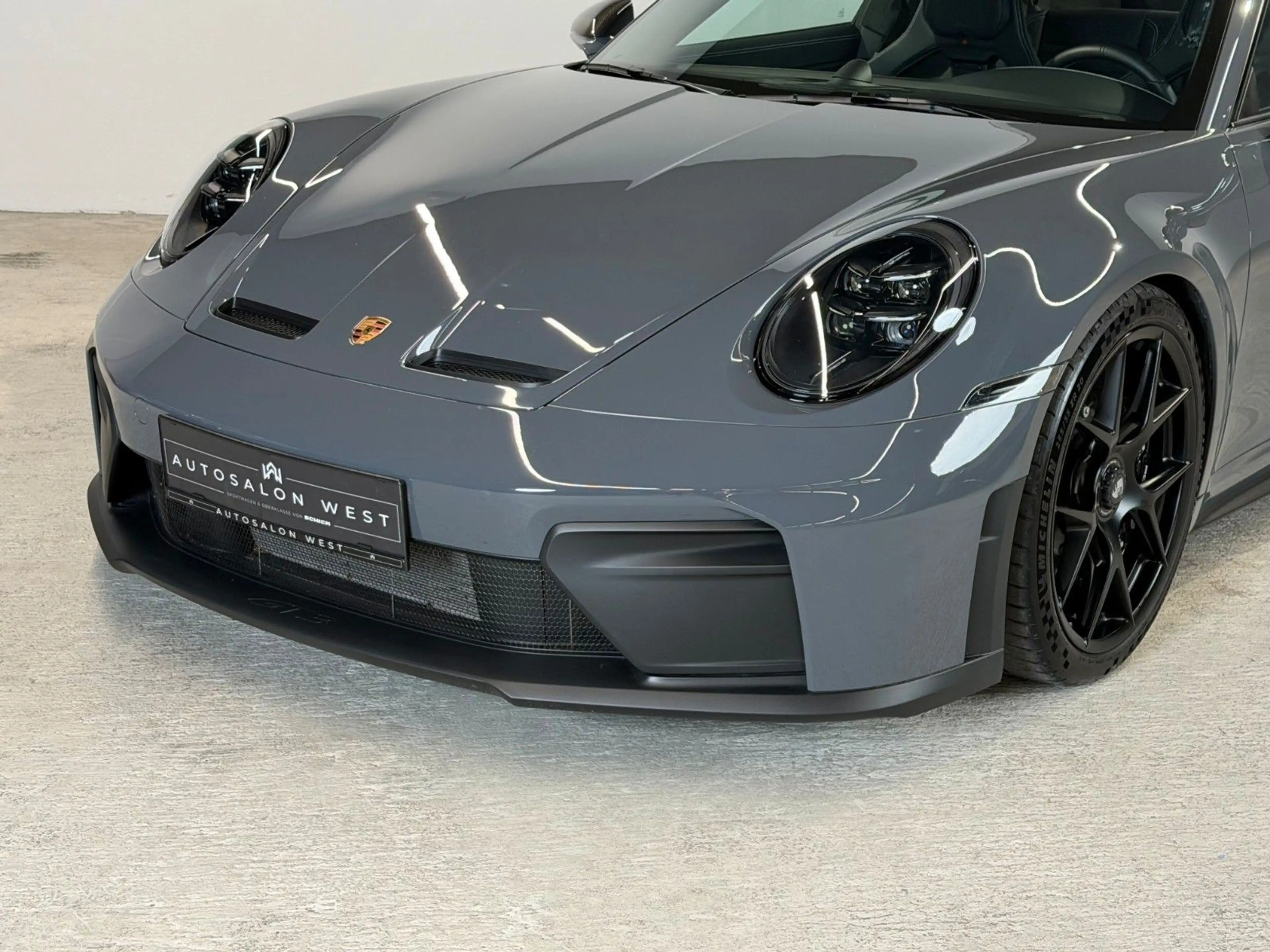 Porsche 911 992.2 GT3 Touring *Leichtbau* Ceramik* — photo 10