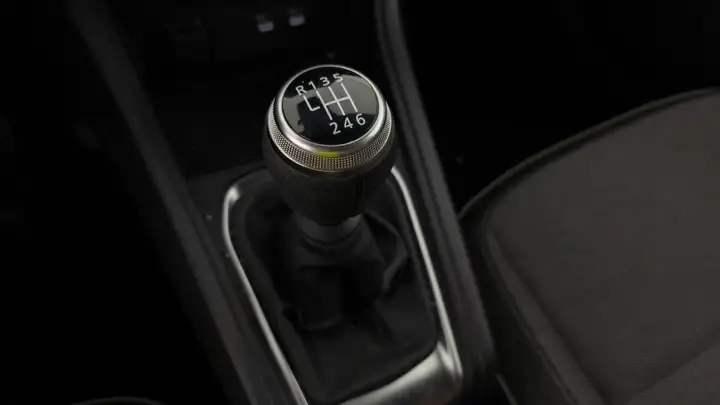 Renault Captur 2025, foto 20