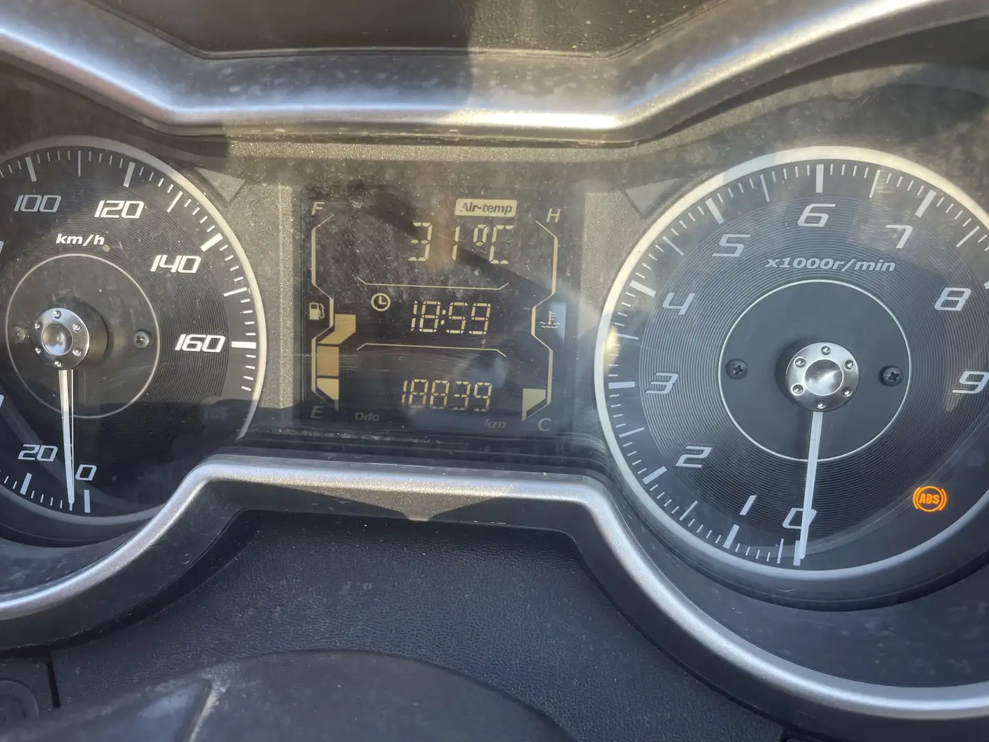 Yamaha X-Max 300 - 2