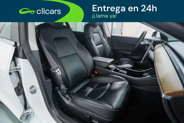 Tesla Model 3 view 17