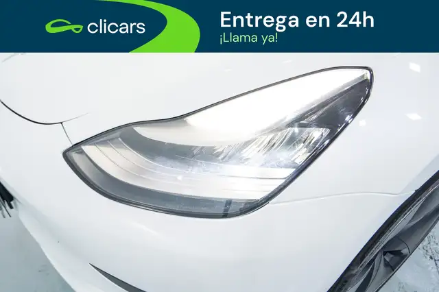 Tesla Model 3 view 10