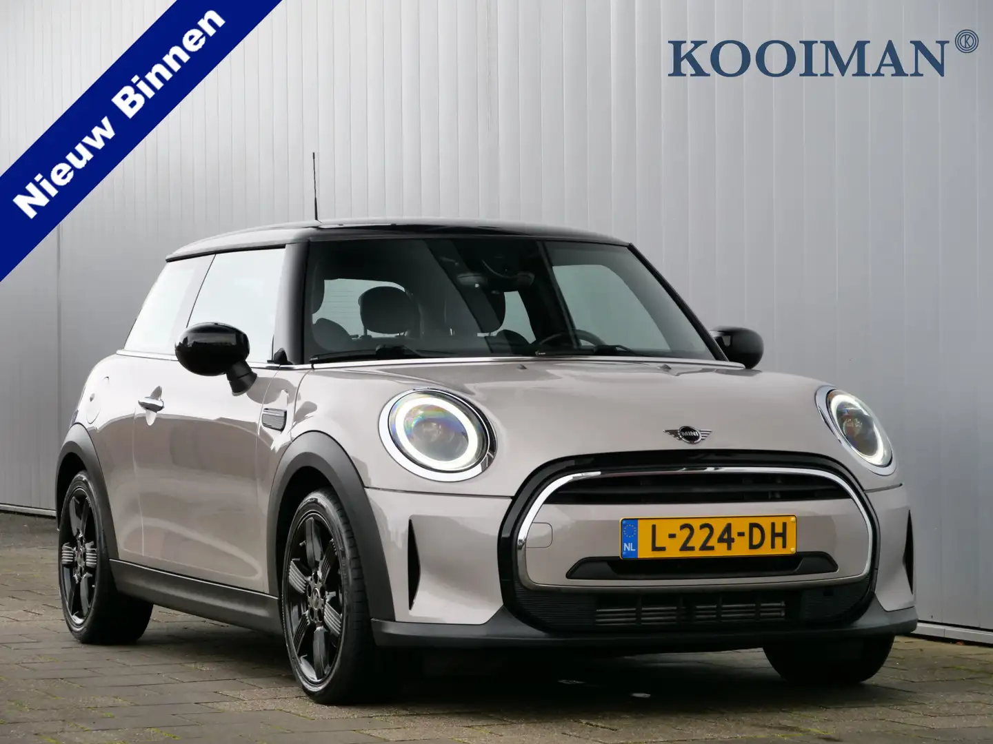 MINI Cooper Mini 1.5 136pk Classic 17 inch / Carplay / Navi / Gris - 1
