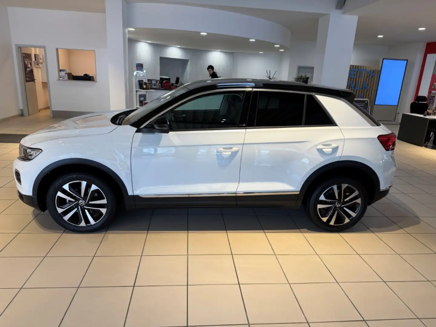 Volkswagen T-Roc United Sitzheizung NAVI AHK Weiß - 2