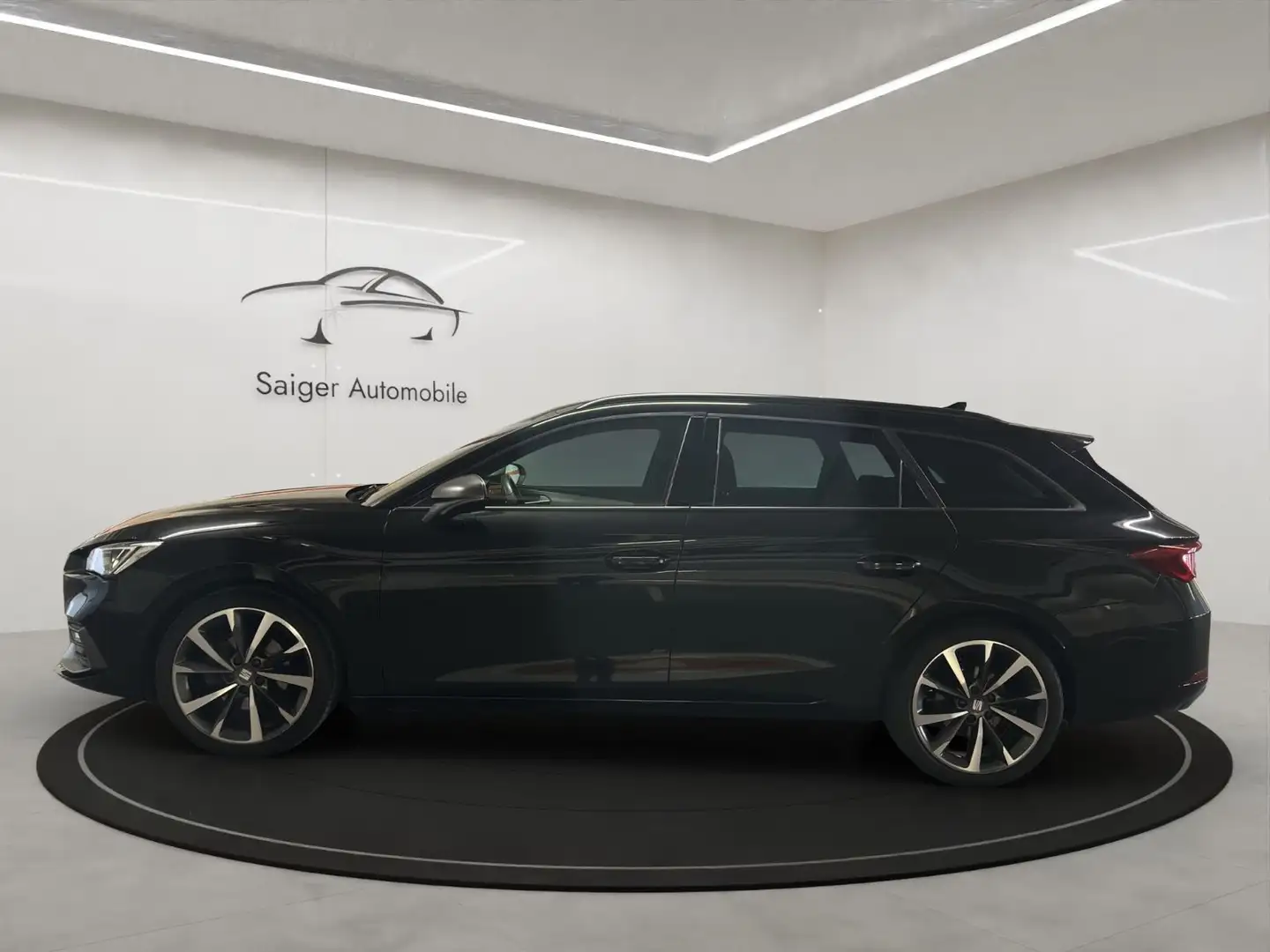 SEAT Leon Sportstourer 1.5 TSI FR Sch Sph Sch Tmp Kam Negro - 2