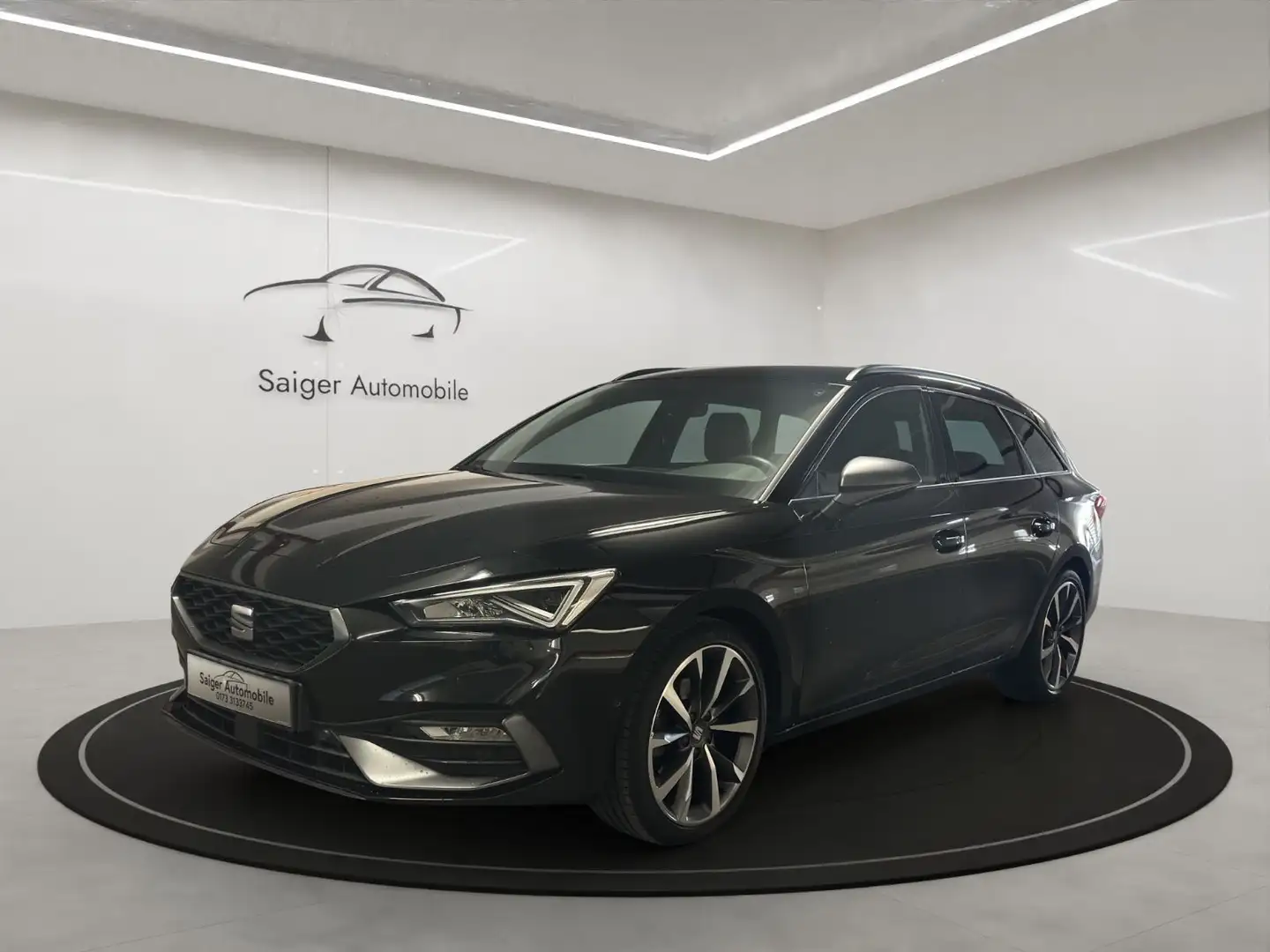 SEAT Leon Sportstourer 1.5 TSI FR Sch Sph Sch Tmp Kam Negro - 1
