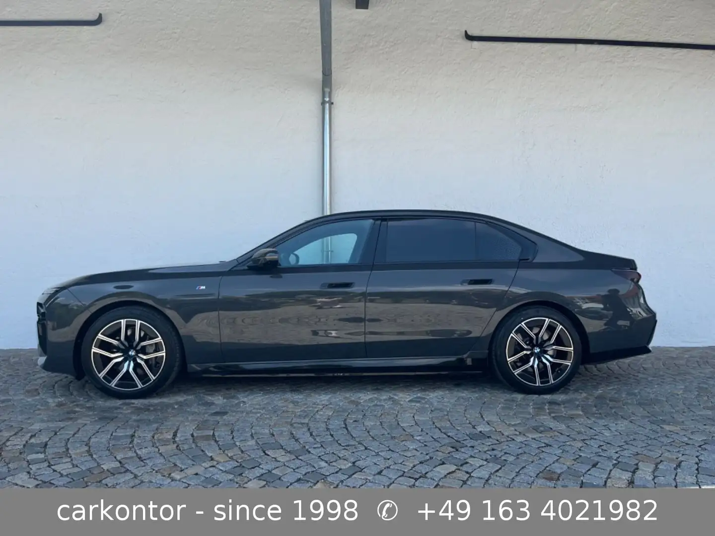 BMW i7 xDr. 60 *M SPORT*THEATRE*LOUNGE SEAT*PANO SKY Gris - 2