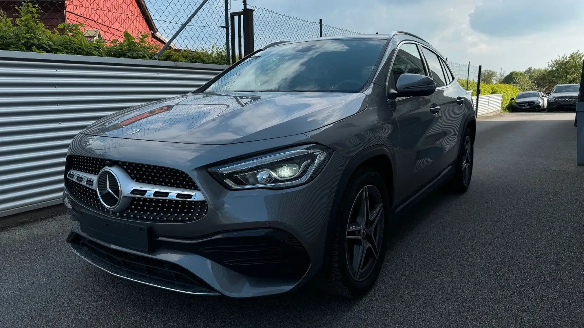 Mercedes-Benz GLA 250 4M 8G AMG-LINE DIST+AUGREAL KAM AMB PANO Szary - 1