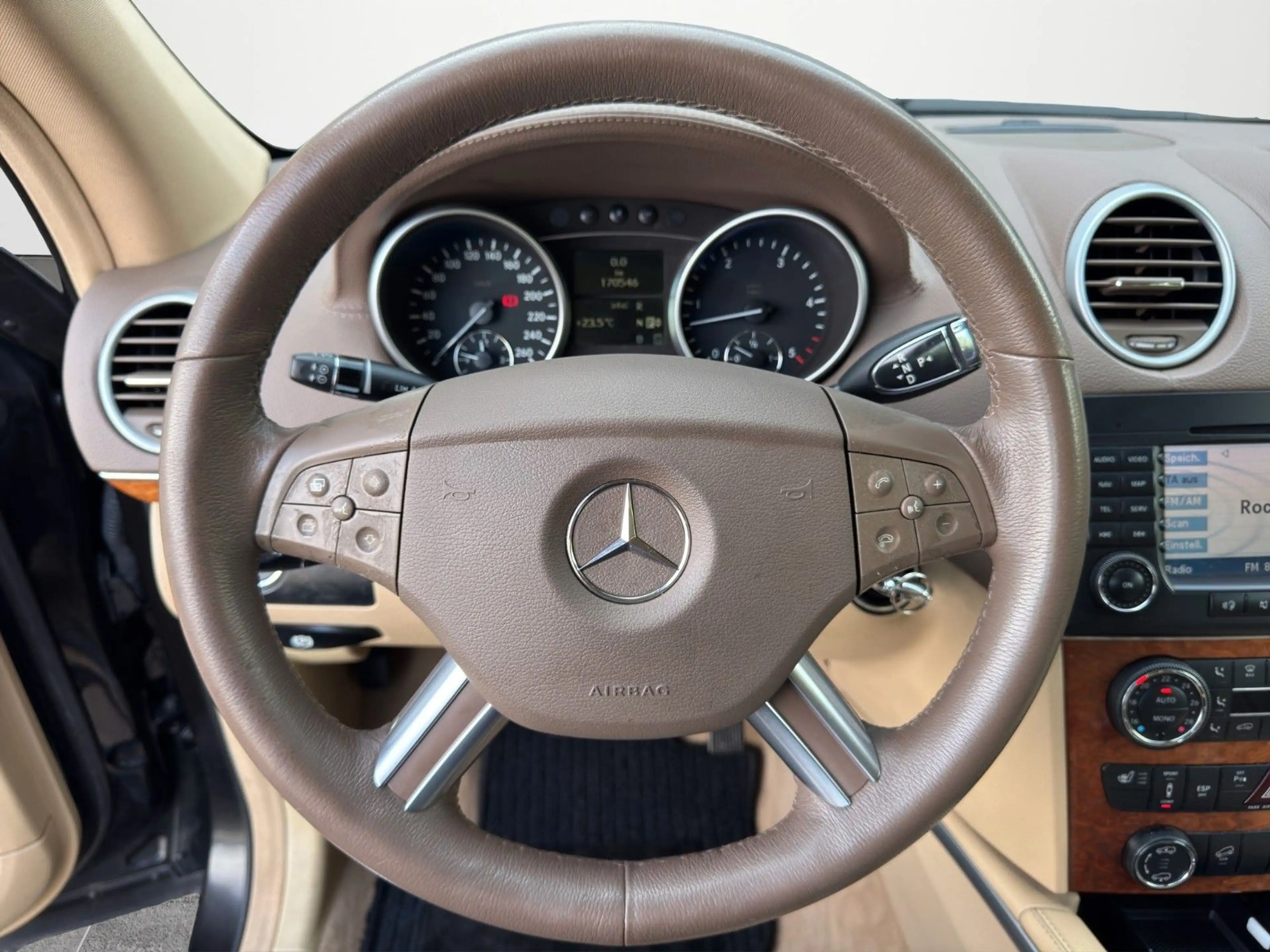 Mercedes-Benz GL 320 CDI 4Matic Kamera Abstandtempomat AHK — photo 13