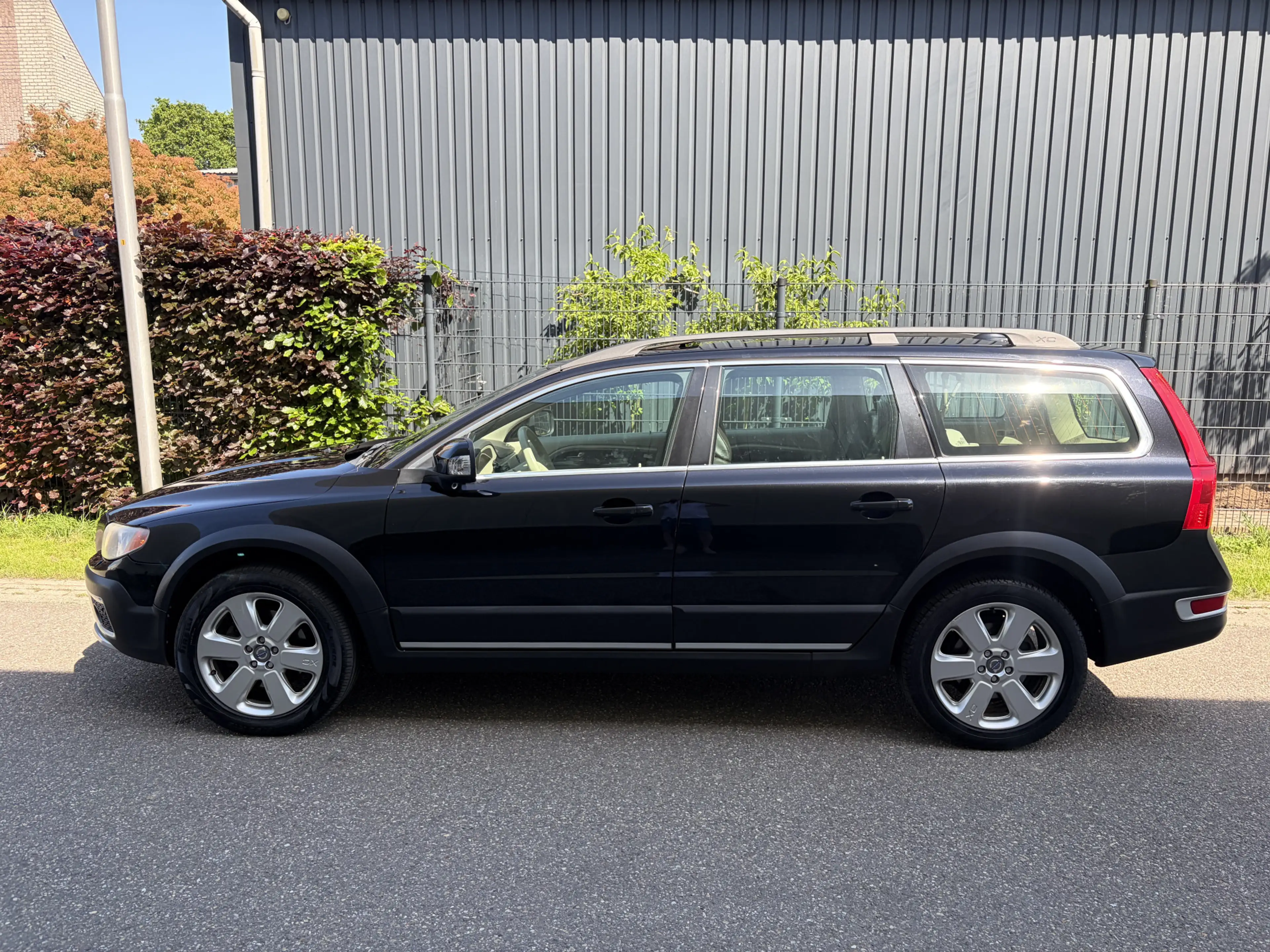 Volvo XC70 3.2 Summum / AUTOMAAT / LEER / SCHUIFDAK / KINDERZ — photo 20