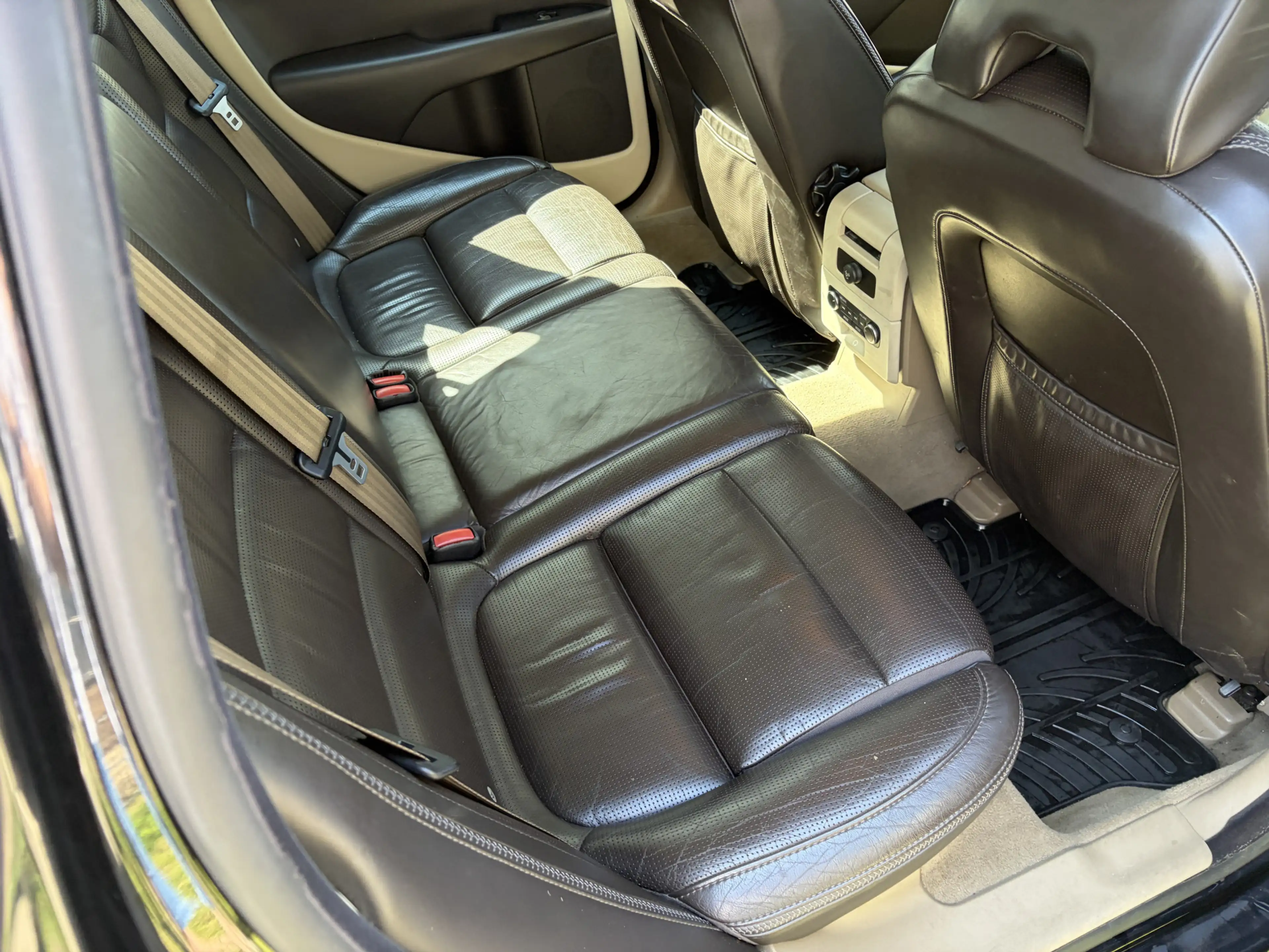 Volvo XC70 3.2 Summum / AUTOMAAT / LEER / SCHUIFDAK / KINDERZ — photo 26
