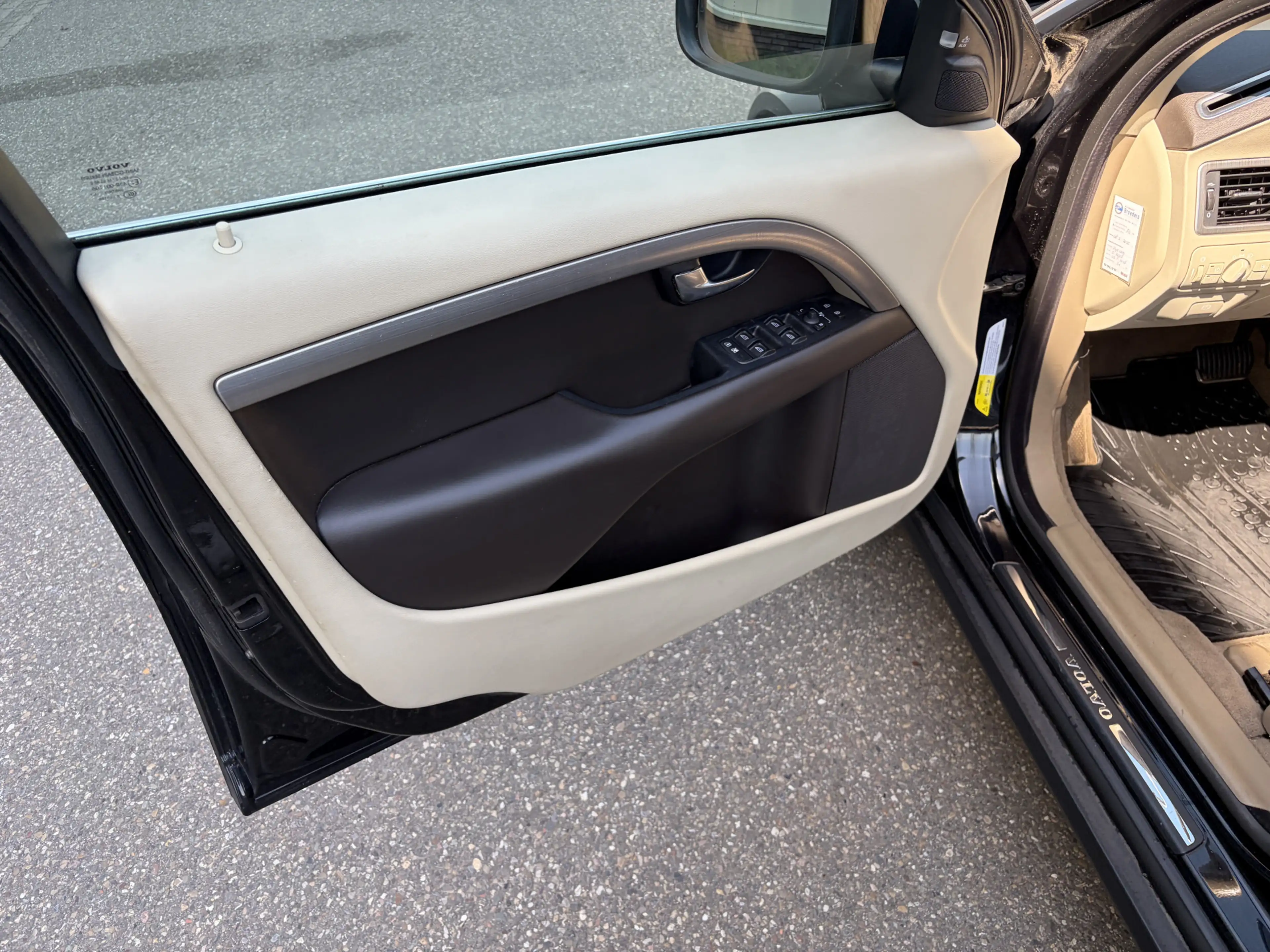 Volvo XC70 3.2 Summum / AUTOMAAT / LEER / SCHUIFDAK / KINDERZ — photo 7
