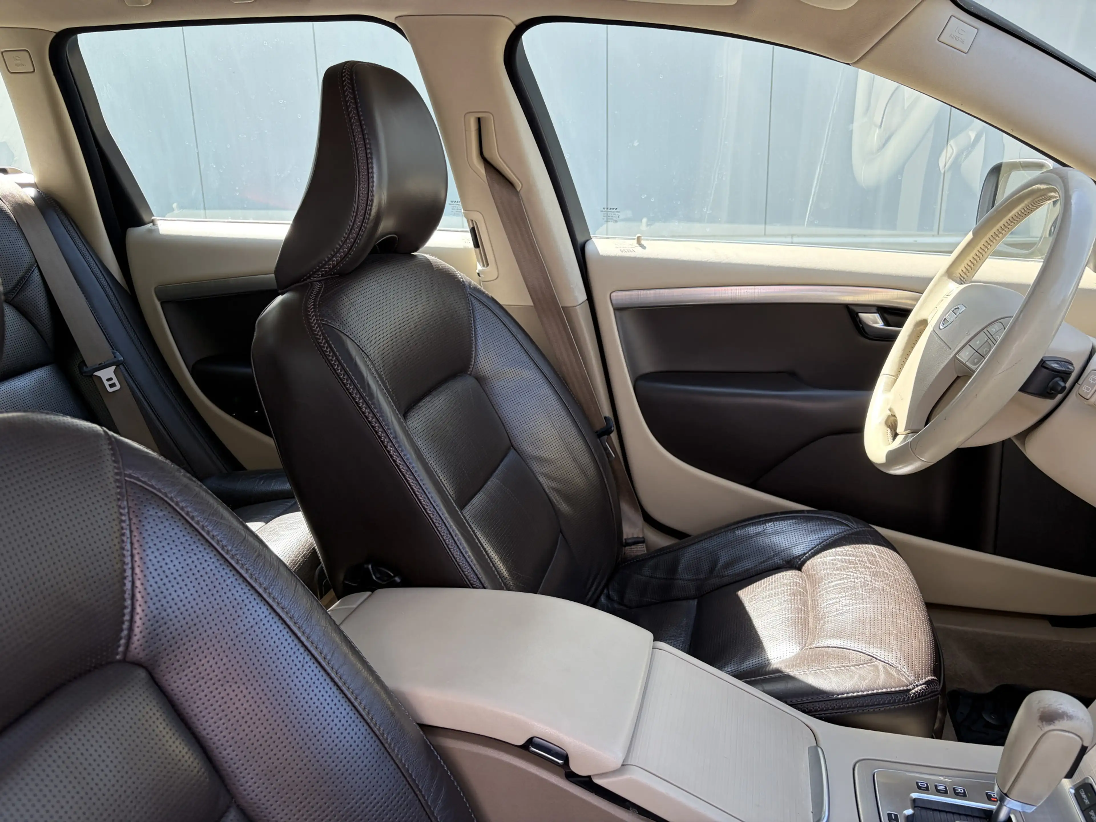Volvo XC70 3.2 Summum / AUTOMAAT / LEER / SCHUIFDAK / KINDERZ — photo 28