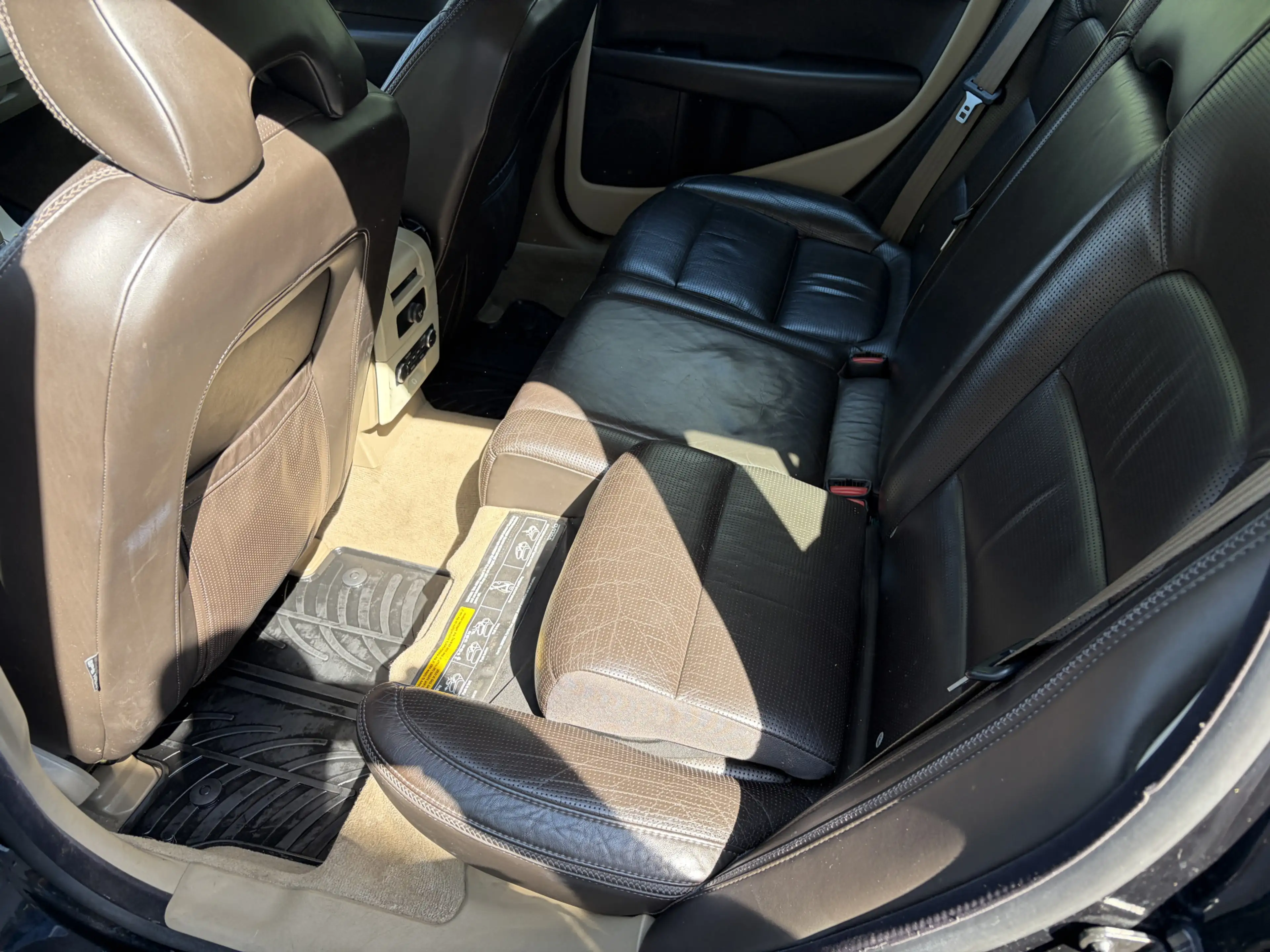 Volvo XC70 3.2 Summum / AUTOMAAT / LEER / SCHUIFDAK / KINDERZ — photo 5