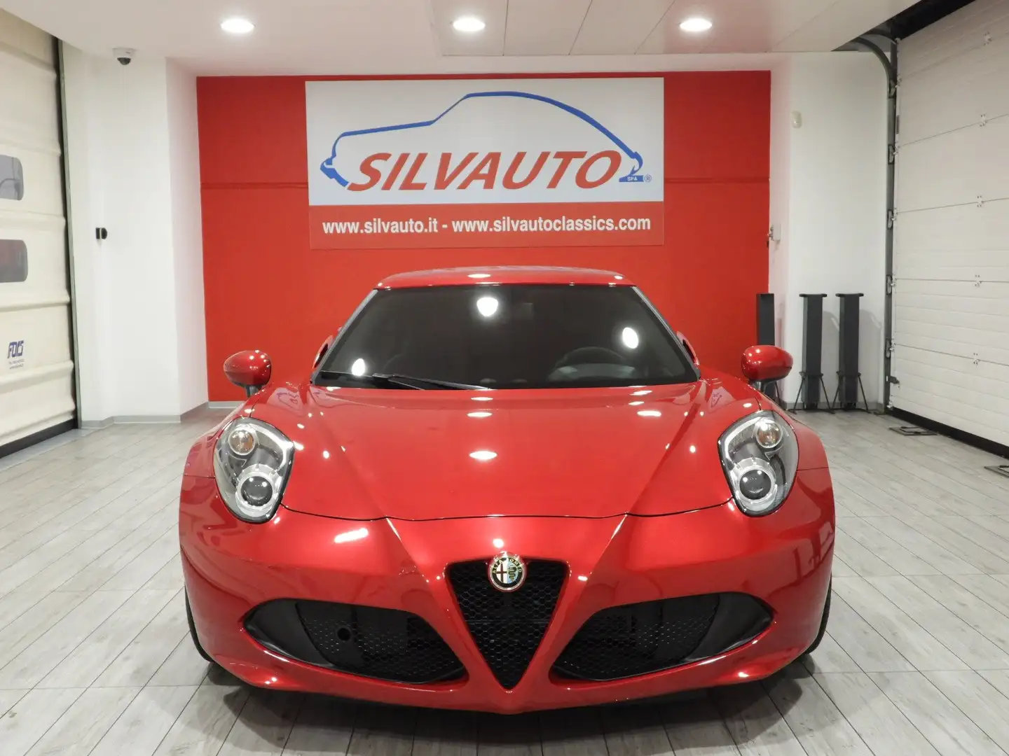 Alfa Romeo 4C COUPE’ 1.750CC TBi 240 CV-SOLAMENTE 263 KM(2017) Rosso - 2
