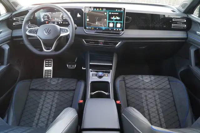 Volkswagen Tiguan Sport TSI 4MOTION DSG Ansicht 15