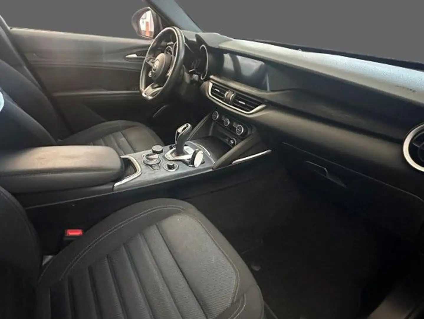 Alfa Romeo Stelvio 2.2 Turbodiesel 190 CV AT8 Q4 Super Business Schwarz - 2