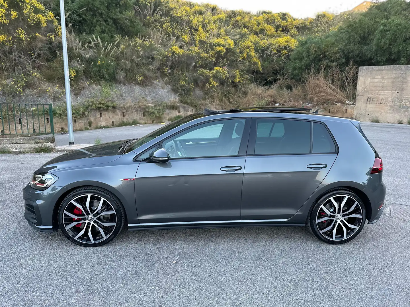 Volkswagen Golf GTI Golf 5p 2.0 tsi Gti Performance 245cv dsg Szary - 2