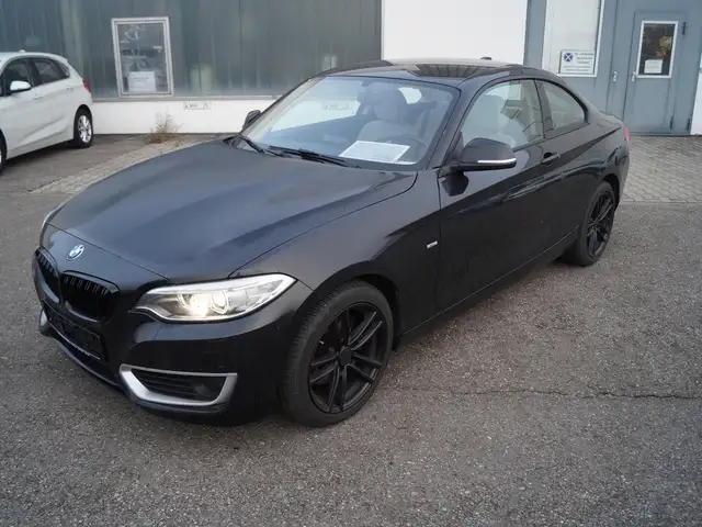 BMW 220 220i Coupe Modern Line * Xenon * 2. Hand *