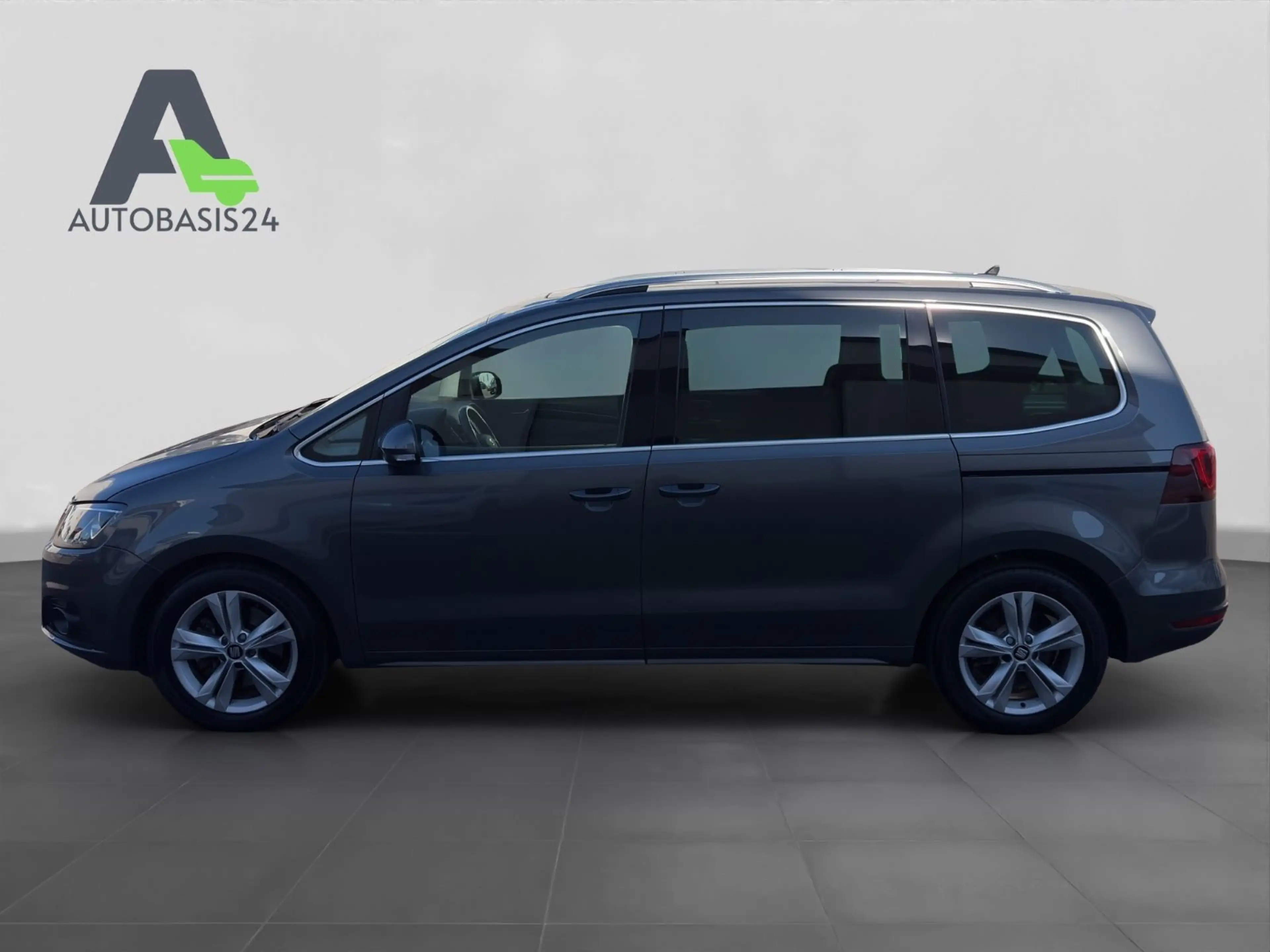 SEAT Alhambra 1.4 TSI Xcellence S&S *7-Sitzer*Pano* — photo 2