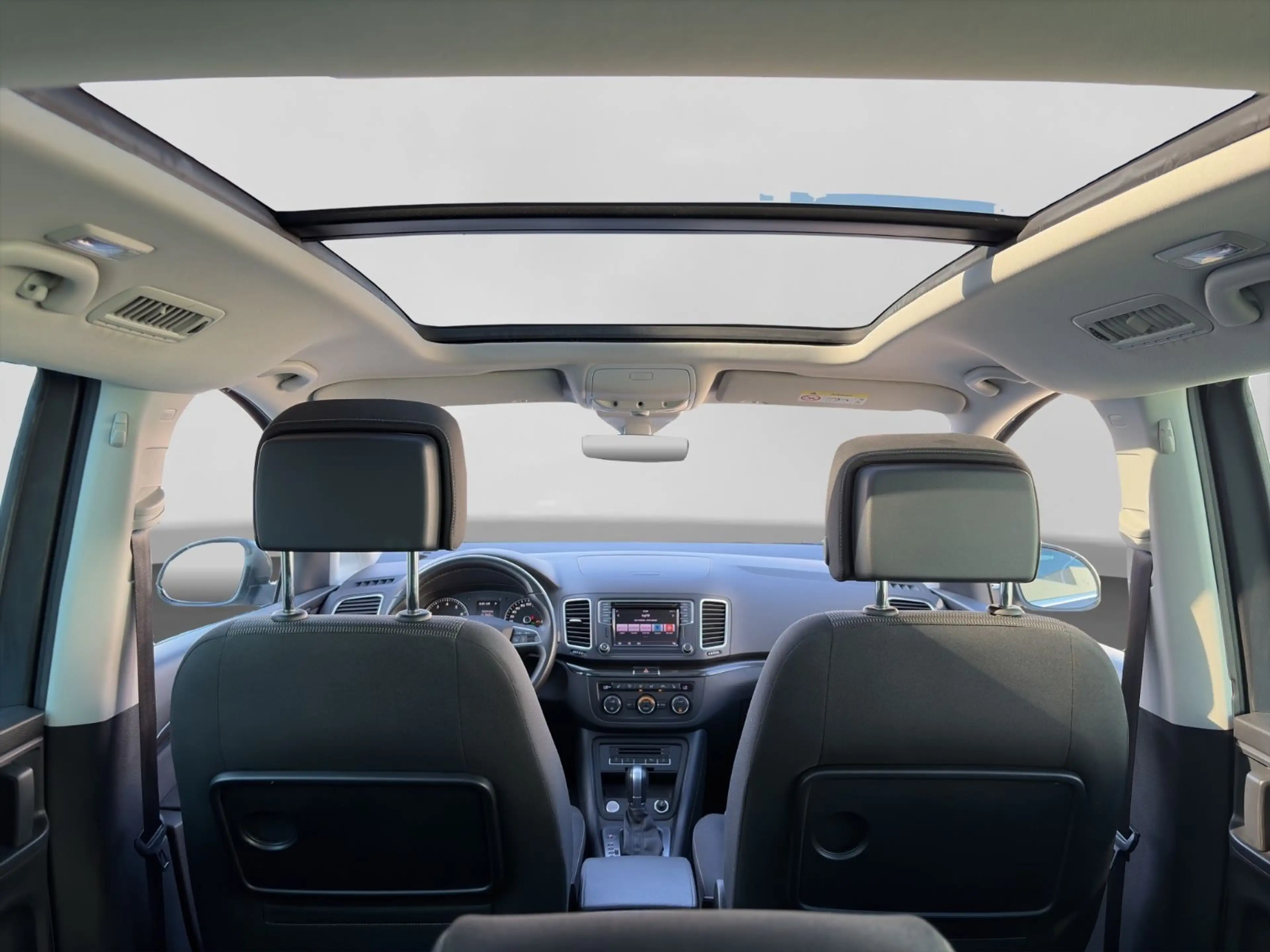 SEAT Alhambra 1.4 TSI Xcellence S&S *7-Sitzer*Pano* — photo 13