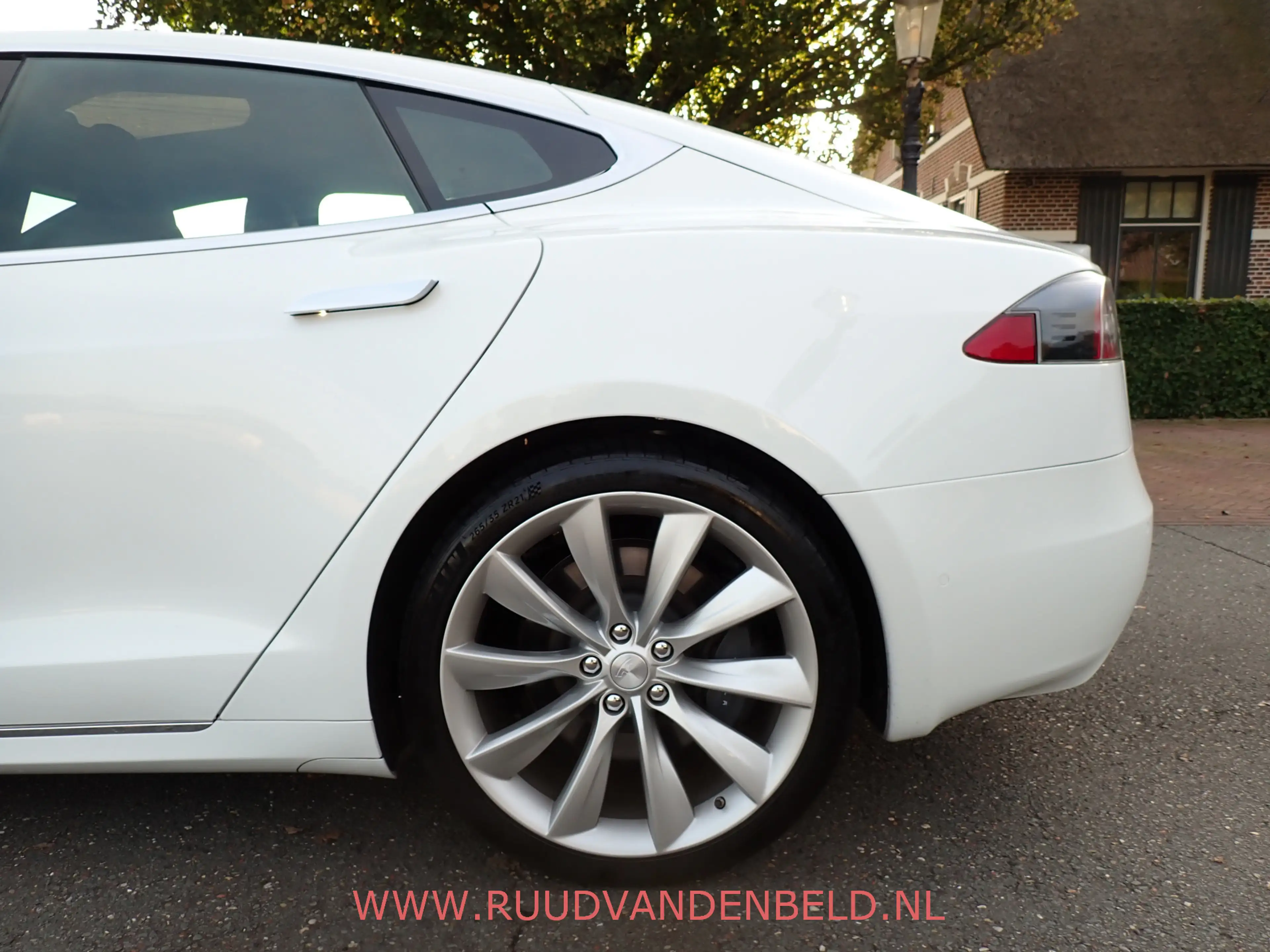 Tesla Model S Long Range RAVEN SOH 92% / CCS / AUTOPILOT / LUCHT — photo 7