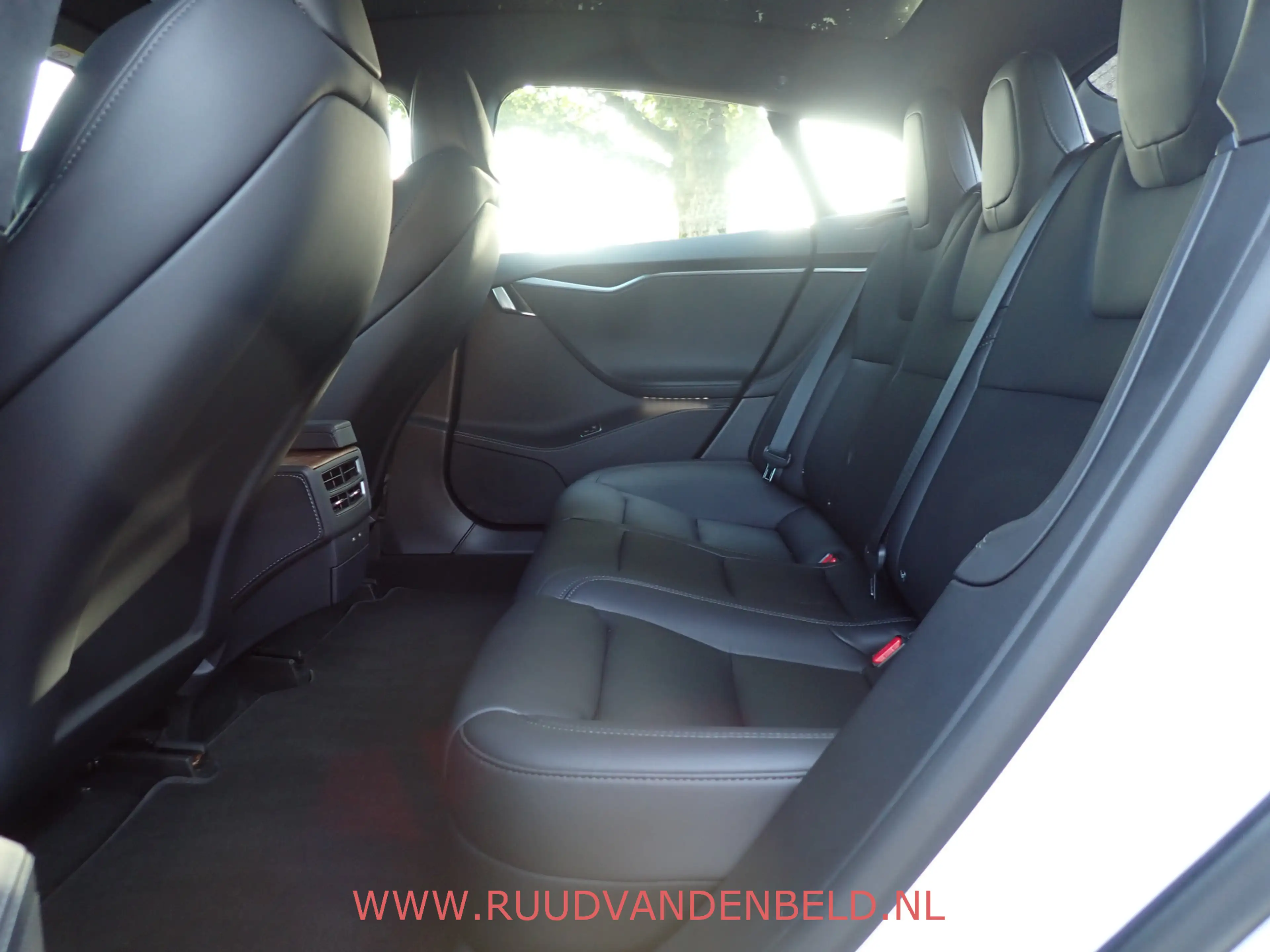 Tesla Model S Long Range RAVEN SOH 92% / CCS / AUTOPILOT / LUCHT — photo 10