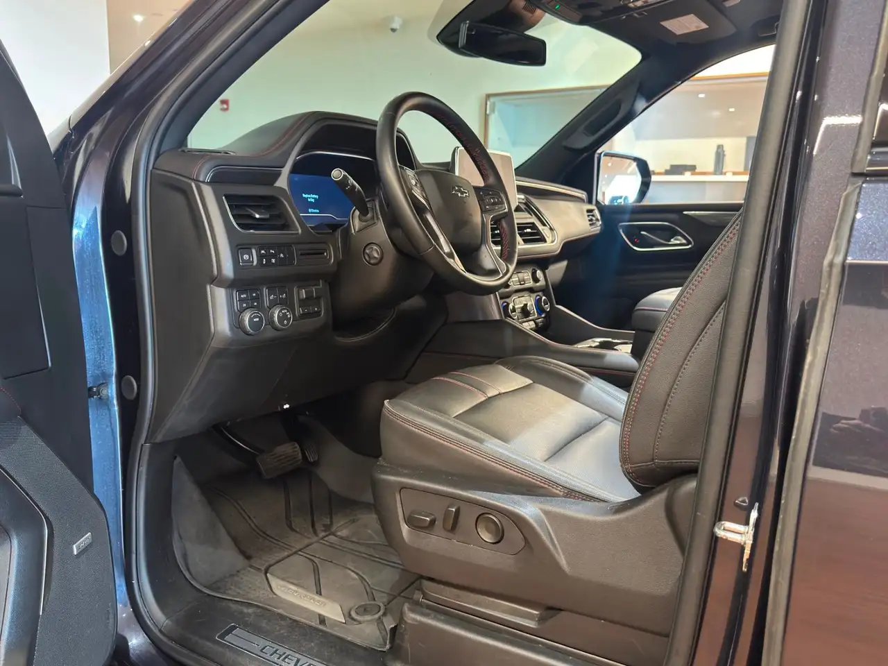 Chevrolet Tahoe photo Chevrolet Tahoe