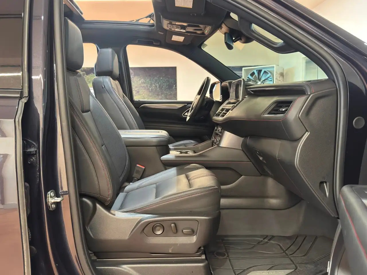 Chevrolet Tahoe photo Chevrolet Tahoe