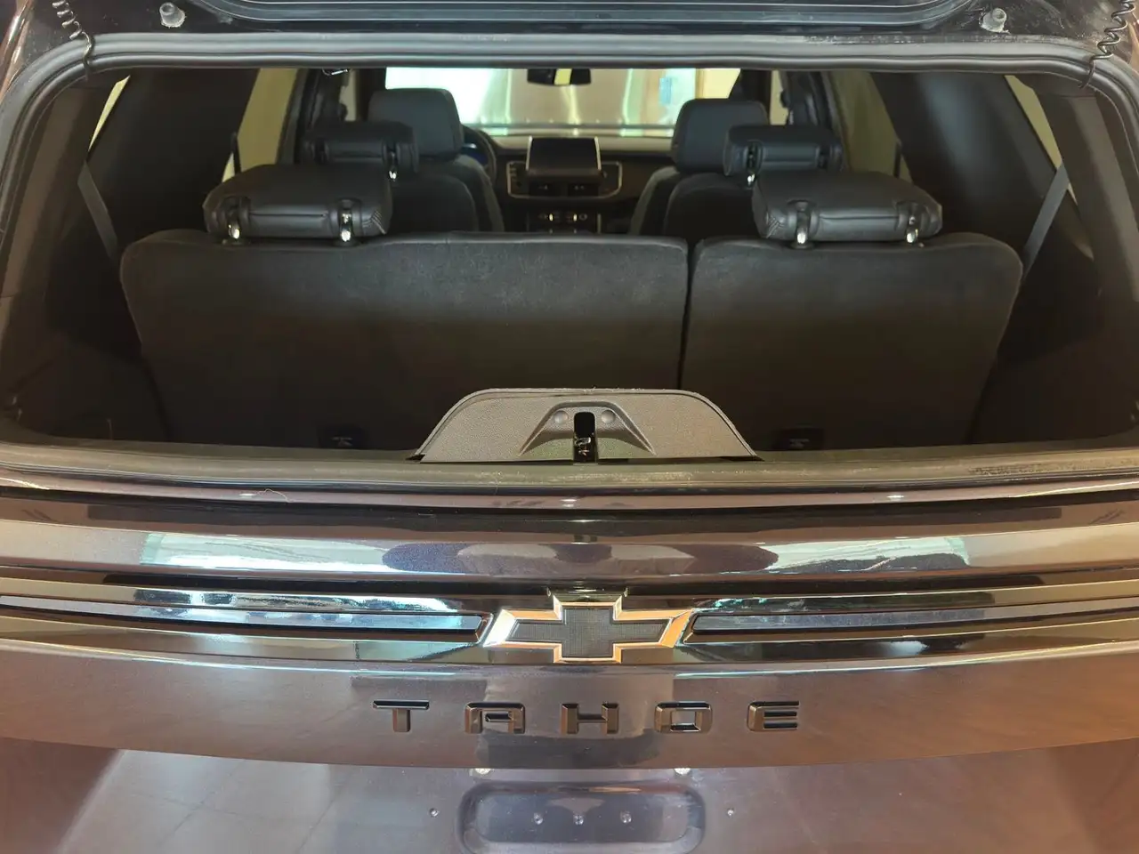 Chevrolet Tahoe photo Chevrolet Tahoe