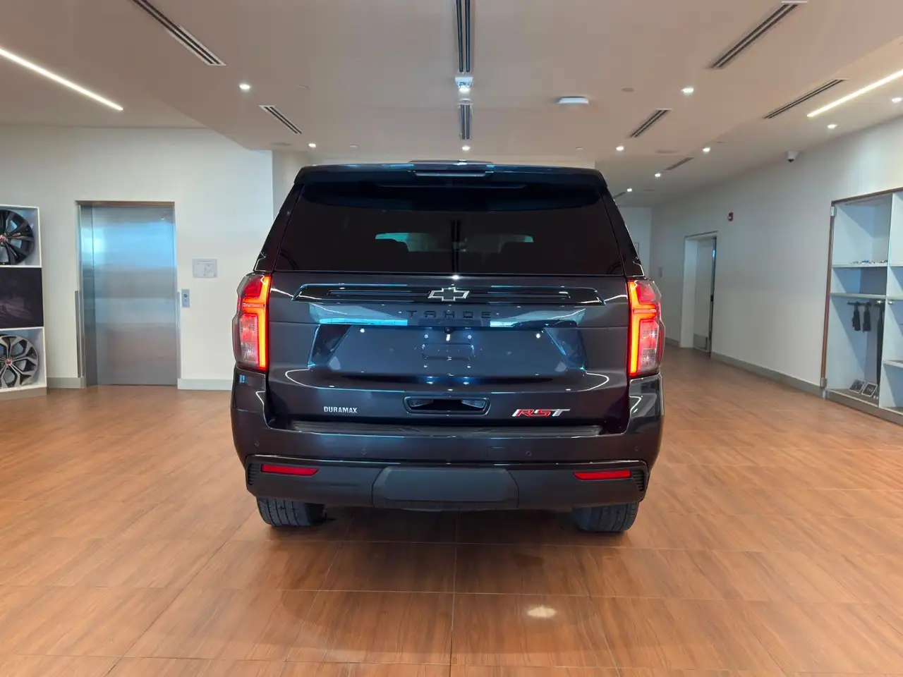 Chevrolet Tahoe photo Chevrolet Tahoe