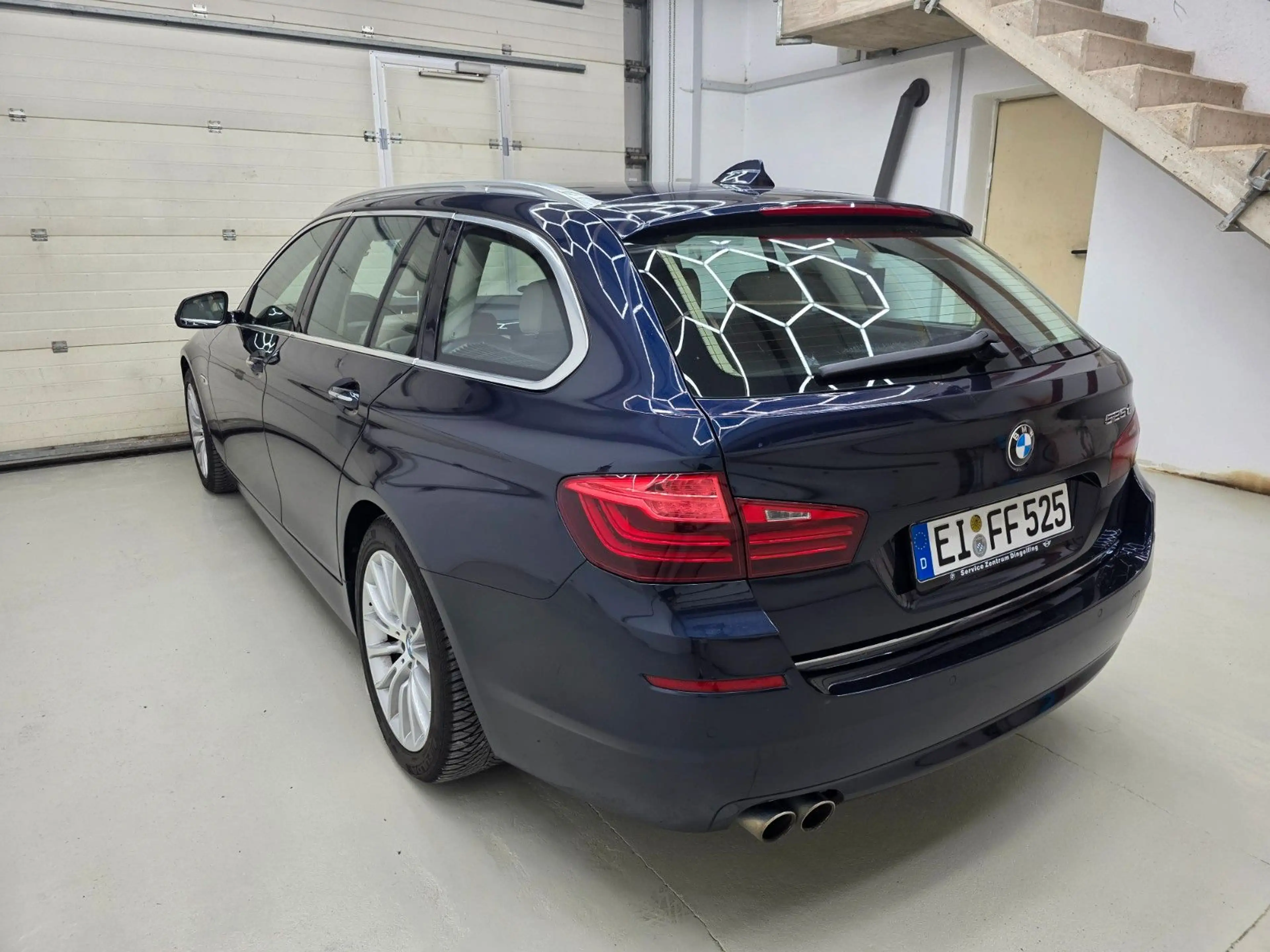 BMW 525 d Touring Luxury — photo 13