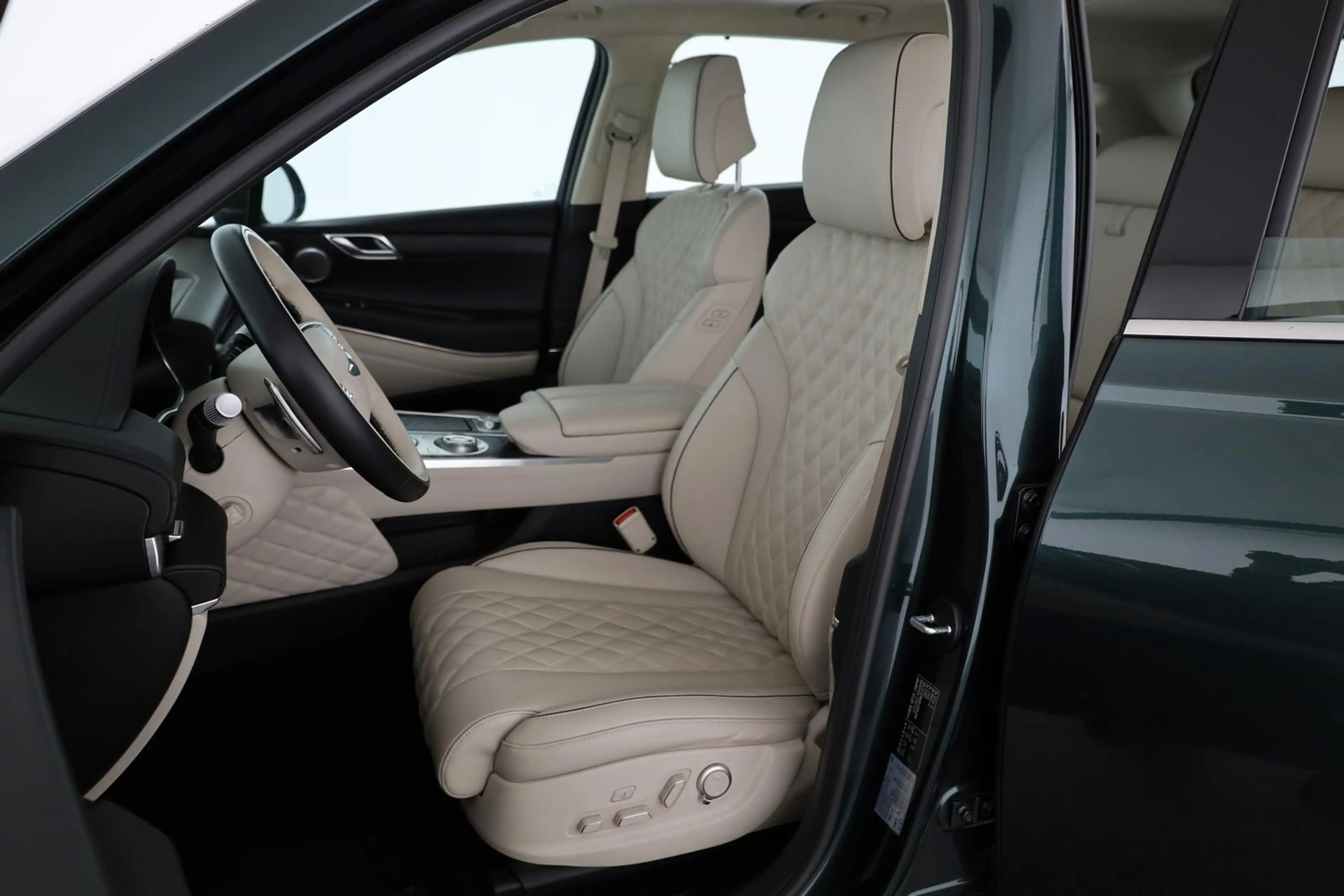Genesis GV80 2.5 AT 4WD Luxus Plus, VOLLAUSSTATTUNG — photo 14