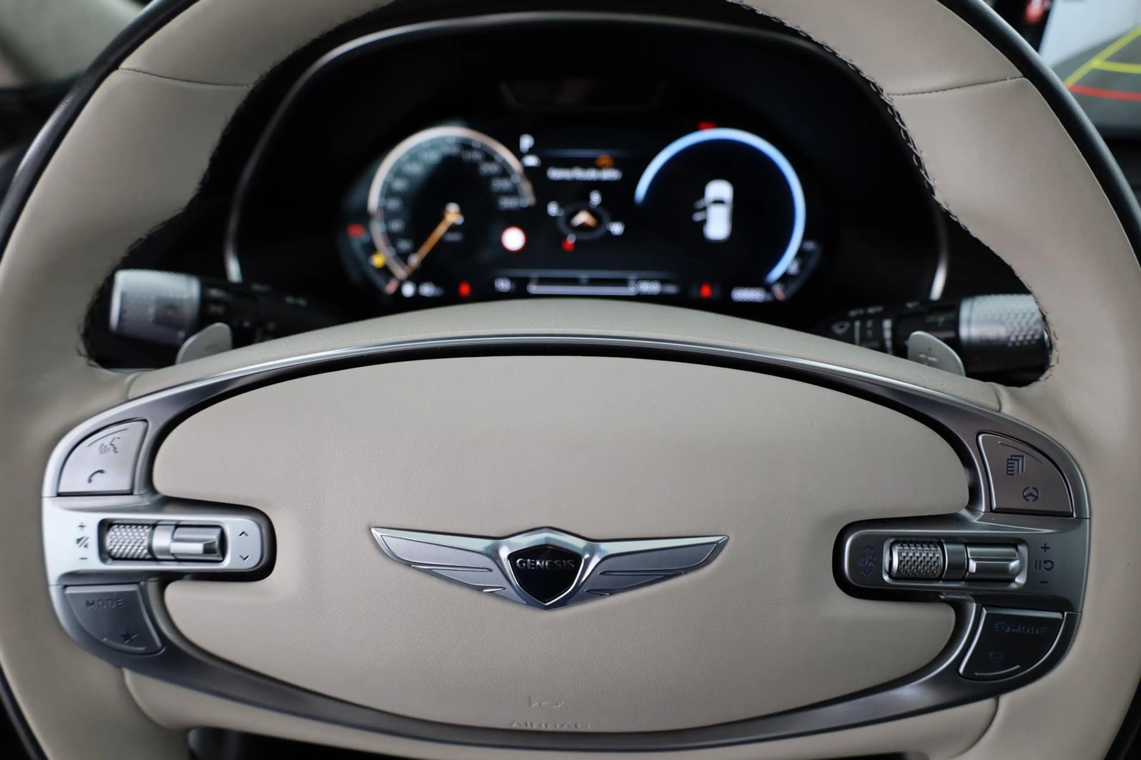 Genesis GV80 2.5 AT 4WD Luxus Plus, VOLLAUSSTATTUNG — photo 8
