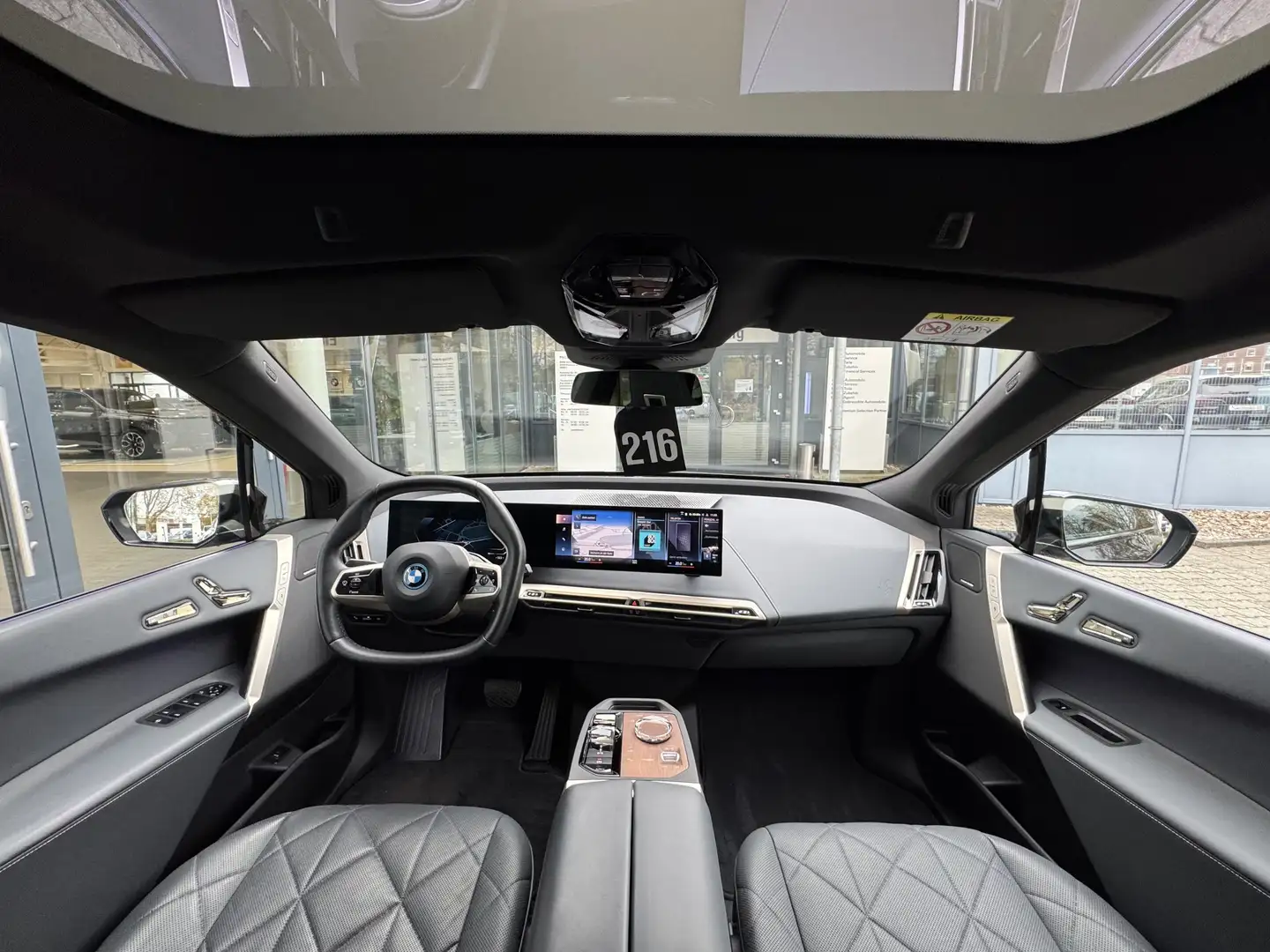 BMW iX xDrive40 Sportpaket h&k PANO AHK Laser DA-Pro Schwarz - 2