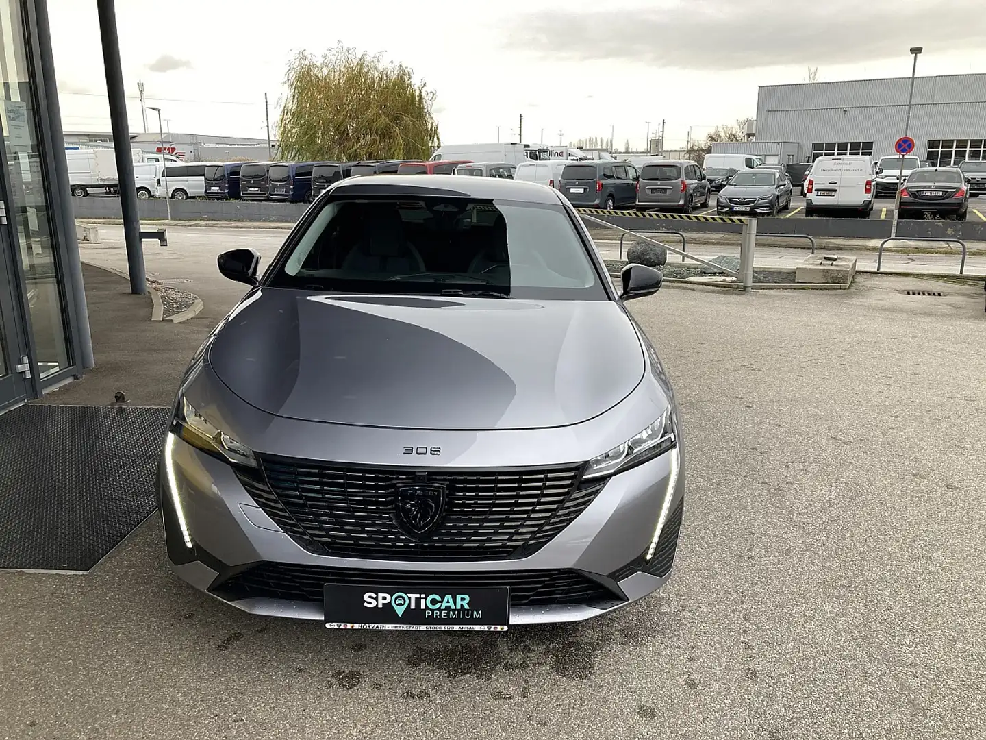 Peugeot 308 SW Hybrid 145 e-DSC6 Allure!NAVI,KAMERA,LED,TOP! Grau - 2