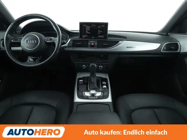 Audi A6 view 12