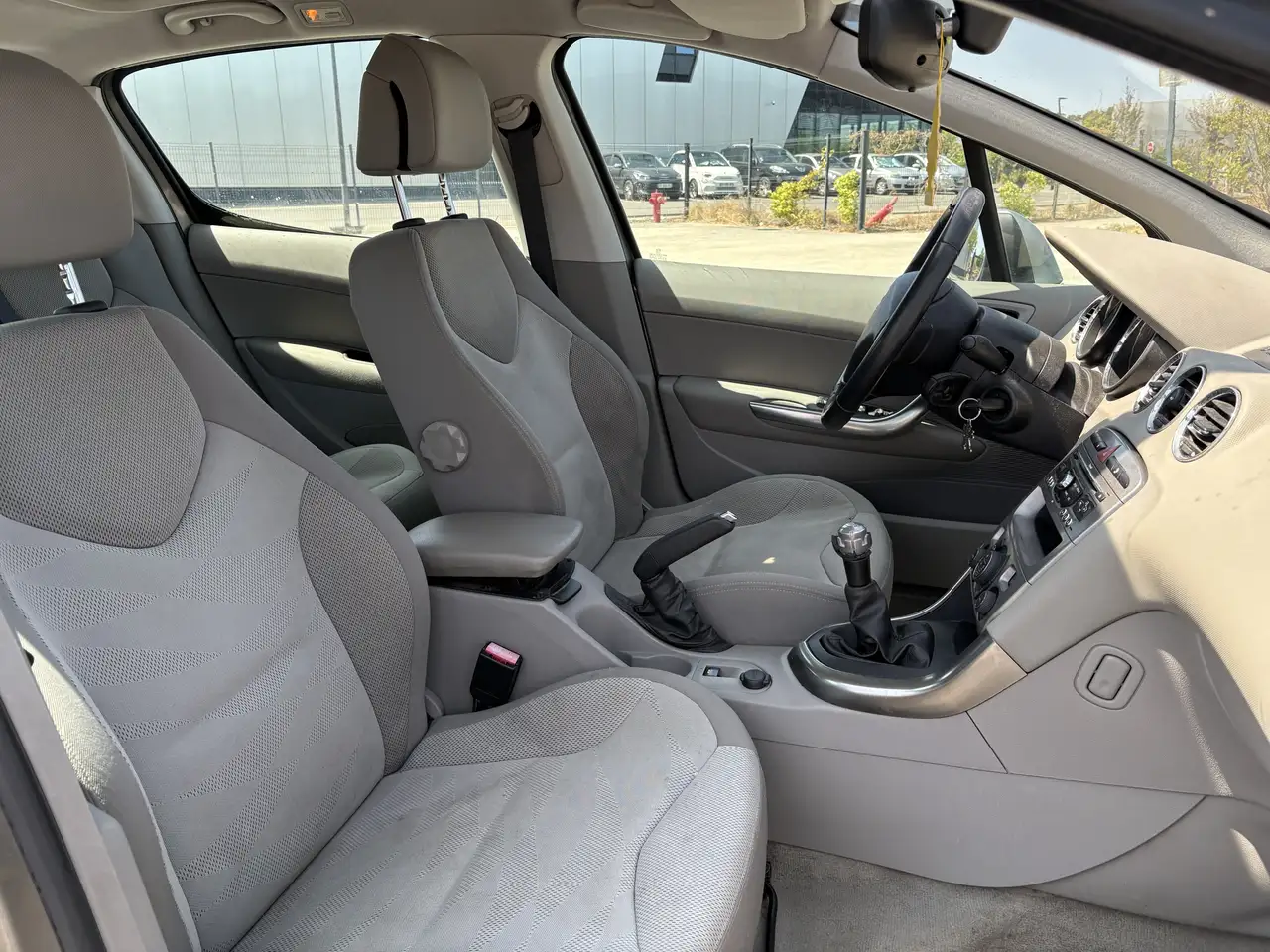 Peugeot 308 308 — photo 7