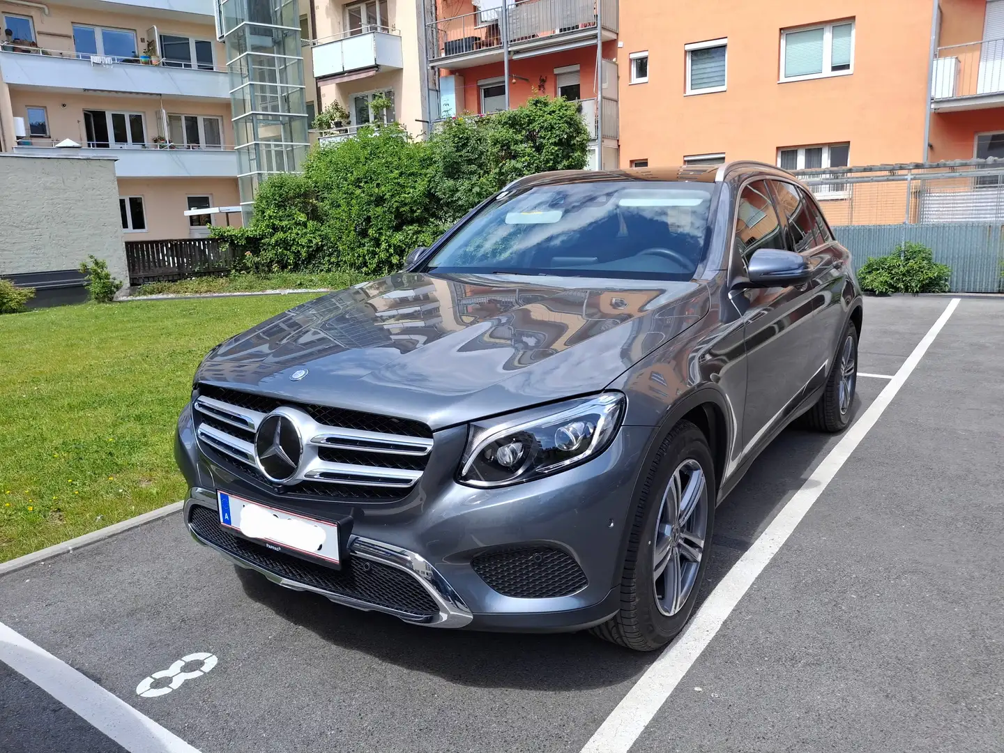 Mercedes-Benz GLC 220 GLC 220d 4MATIC Aut. Grau - 1