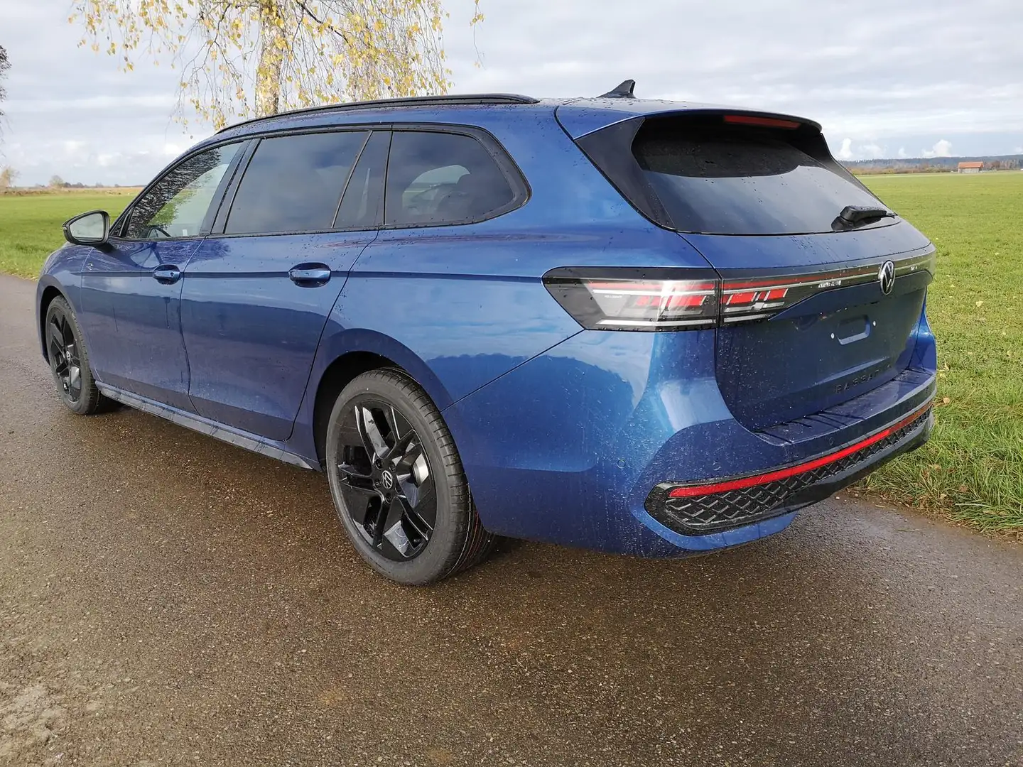 Volkswagen Passat Variant 2.0 TDI 142 kW 4Motion R-Line DSG Head Up AHK N... Blau - 2