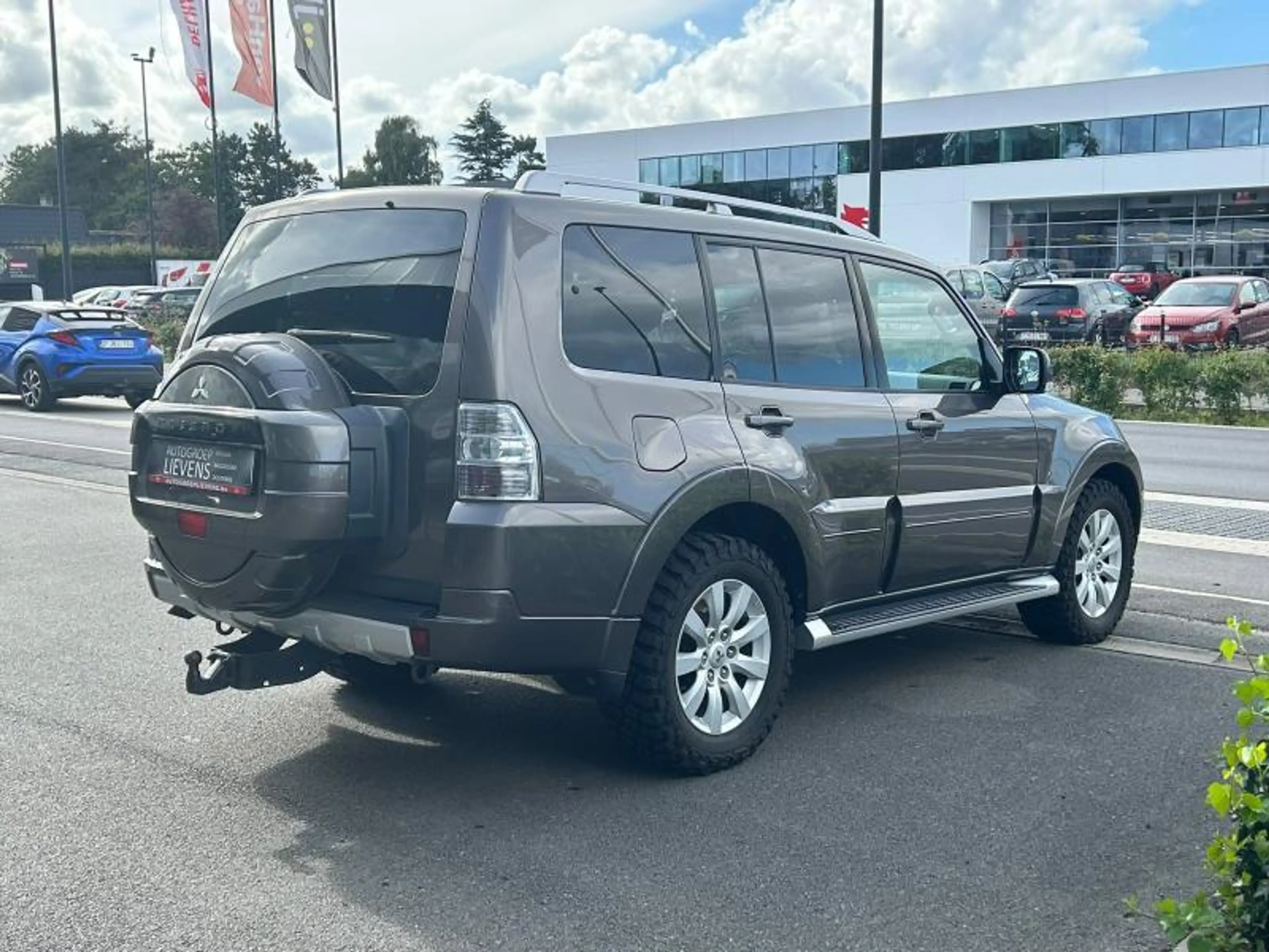 Mitsubishi Pajero 3.2D 5AT INSTYLE — photo 4